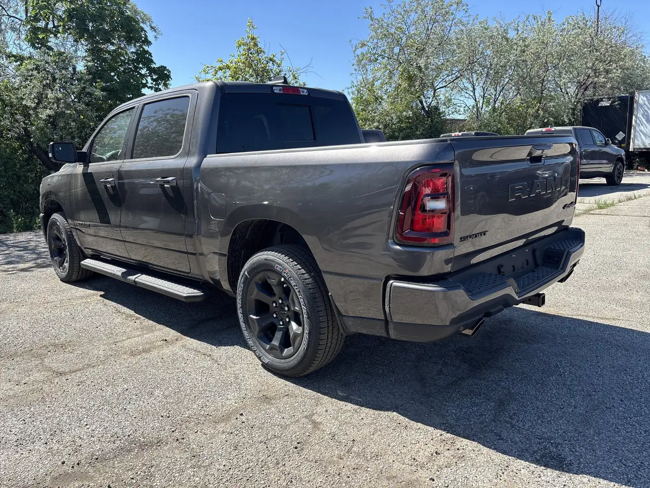 RAM 1500 снимка RAM 1500