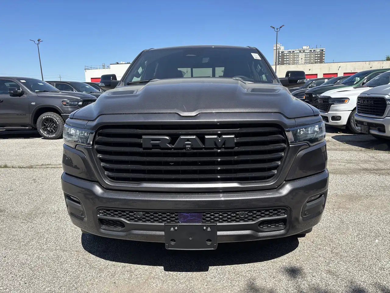 RAM 1500 снимка RAM 1500