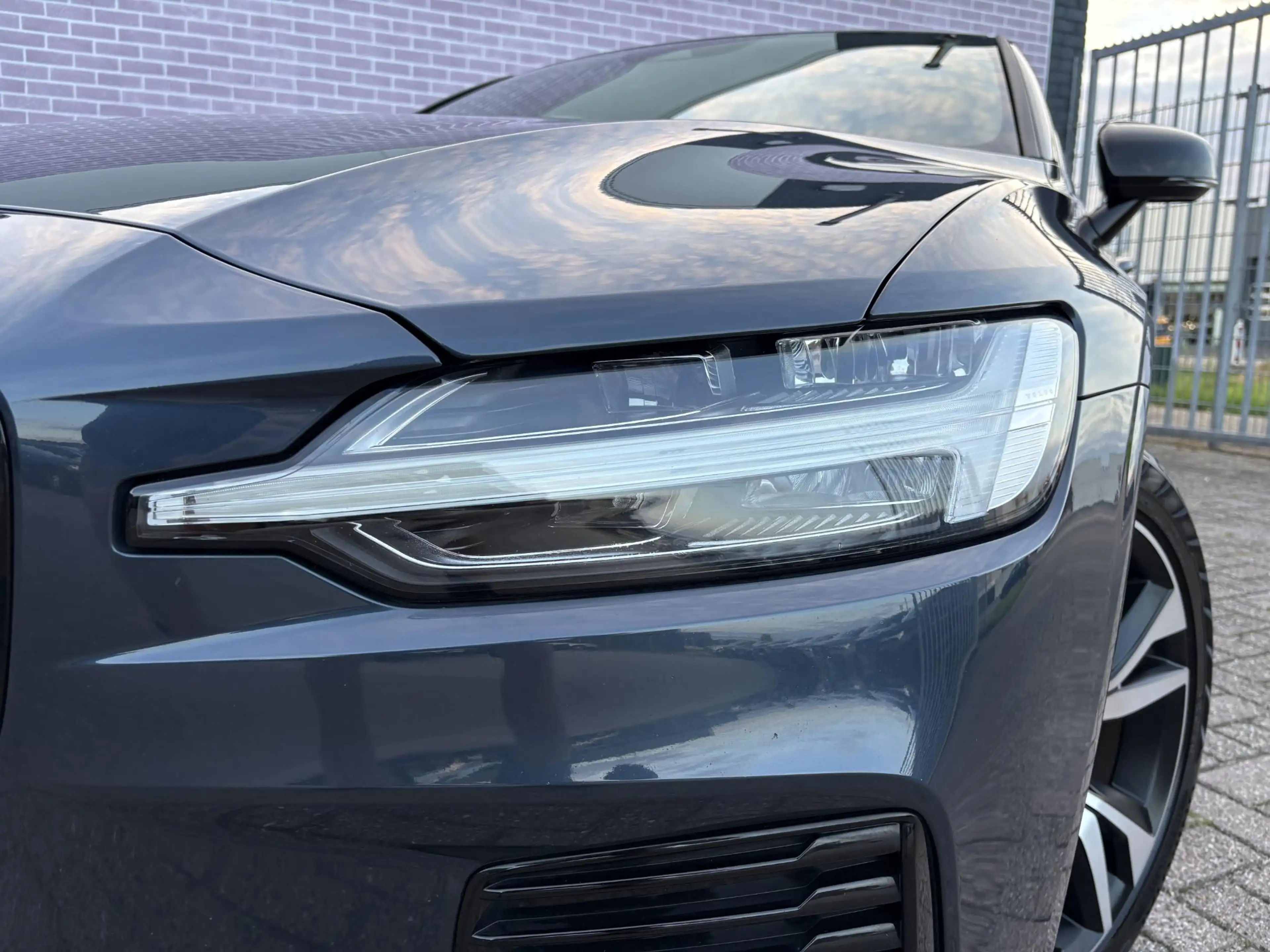Volvo S60 2.0 Recharge T8 AWD R-Design | Trekhaak | Standkac — photo 15