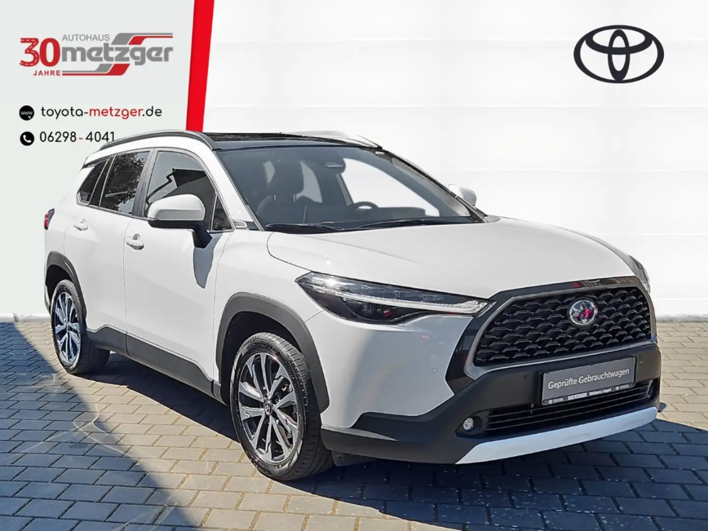 Toyota Corolla Cross 2.0 Hybrid Team D +Panorama +Navi +El. Heckklappe Blanc - 1