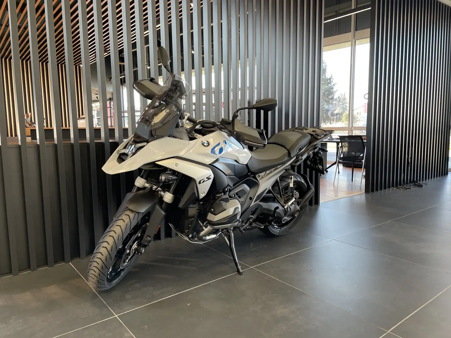 BMW R 1300 GS Weiß - 1