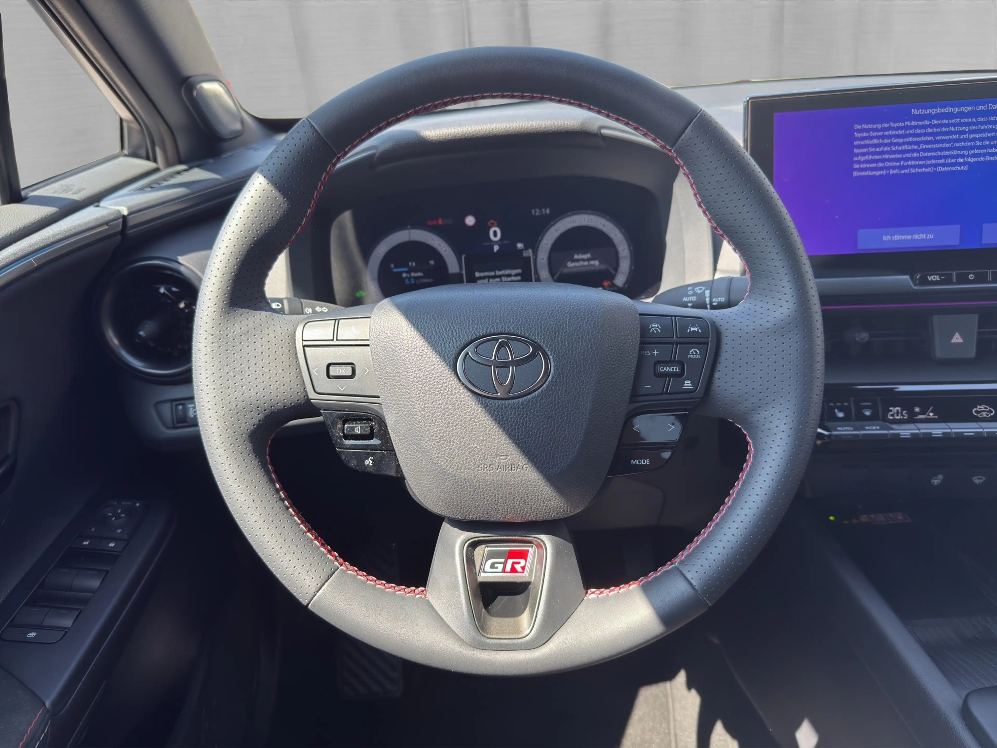 Toyota C-HR 2,0 l Plugin 4x2 GR Sport CVT — photo 9