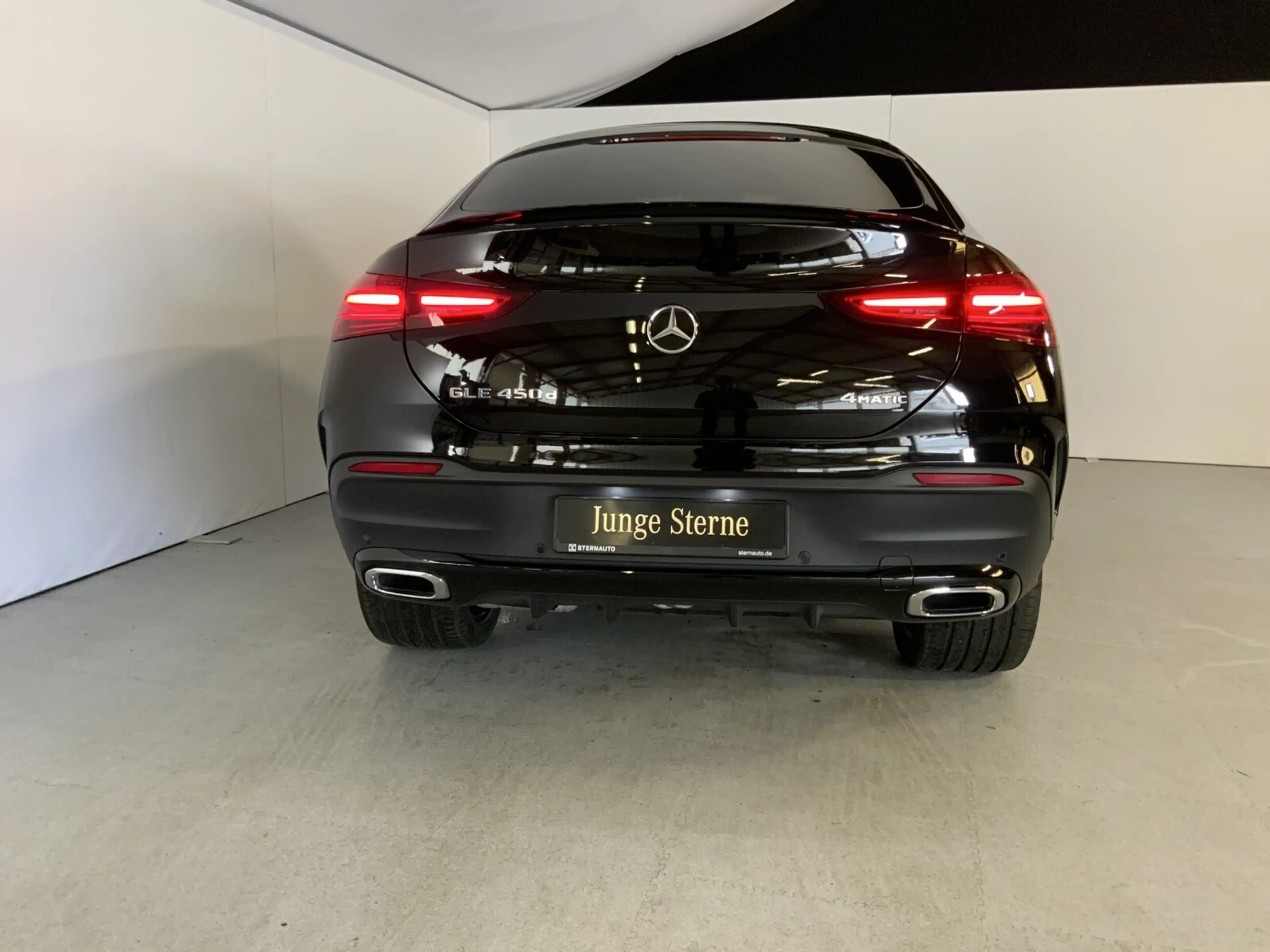Mercedes-Benz GLE 450 GLE 450 d 4M Coupé AMG Night Pano AHK Standheiz — photo 6