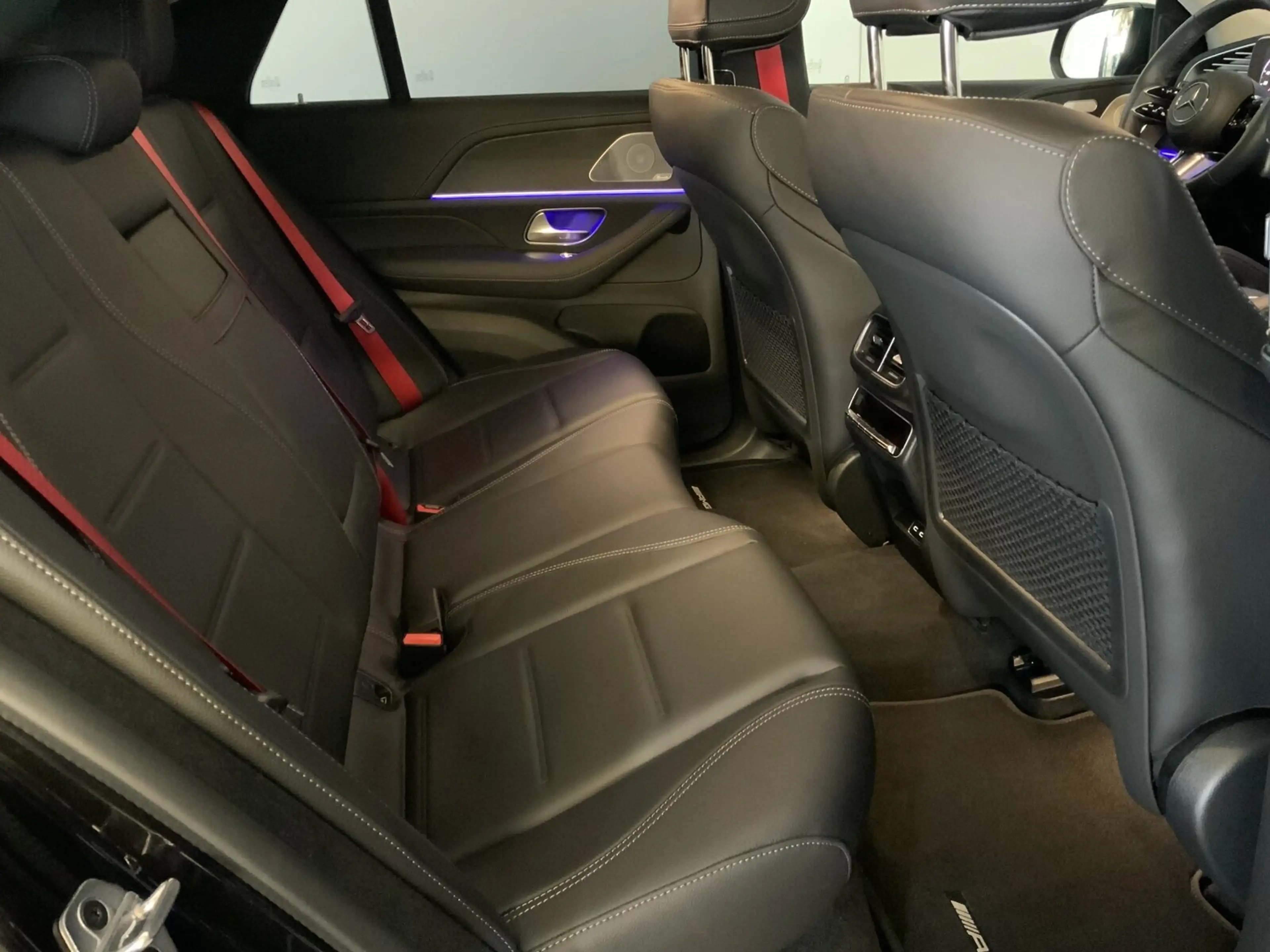 Mercedes-Benz GLE 450 GLE 450 d 4M Coupé AMG Night Pano AHK Standheiz — photo 15