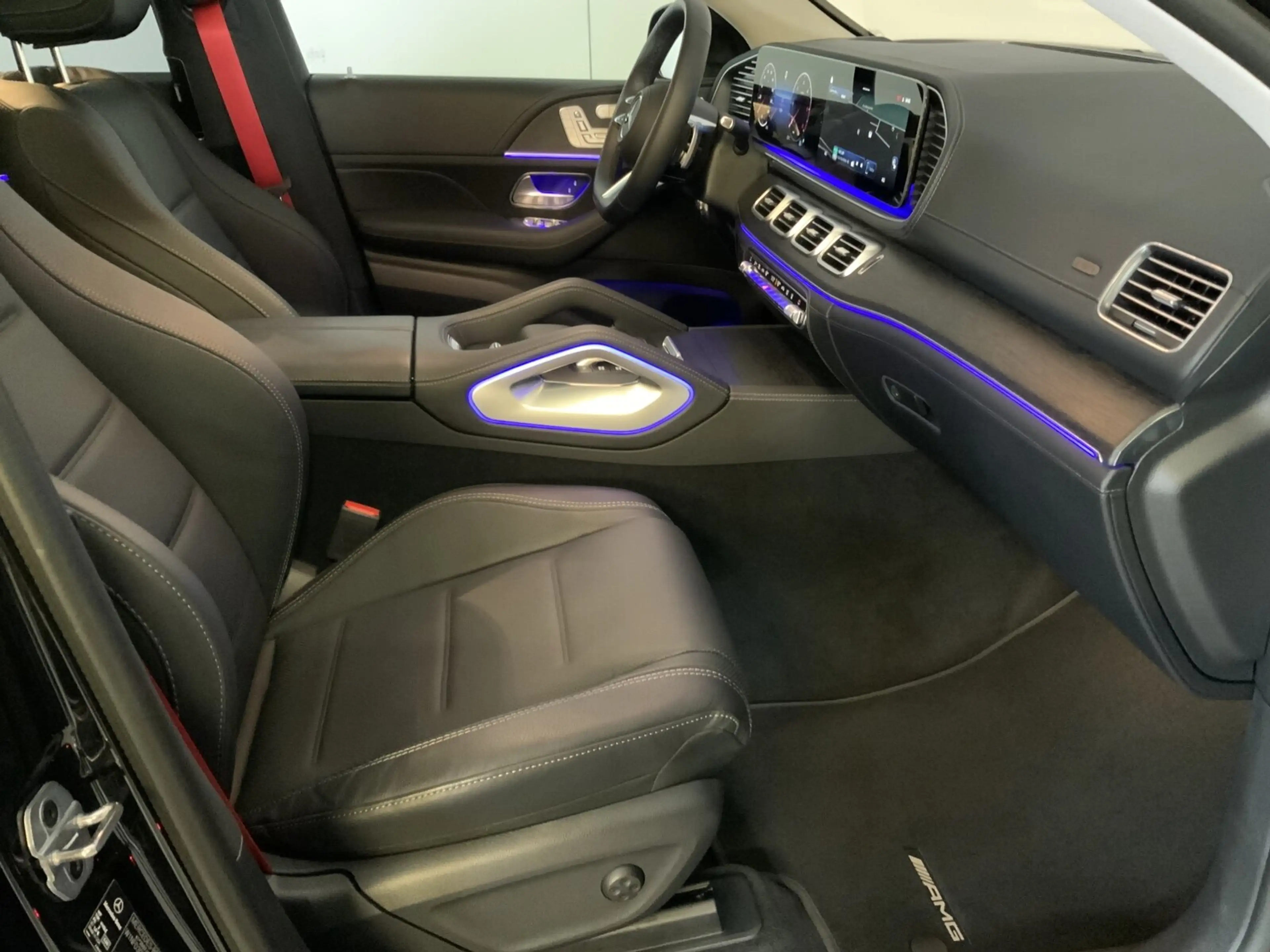 Mercedes-Benz GLE 450 GLE 450 d 4M Coupé AMG Night Pano AHK Standheiz — photo 14