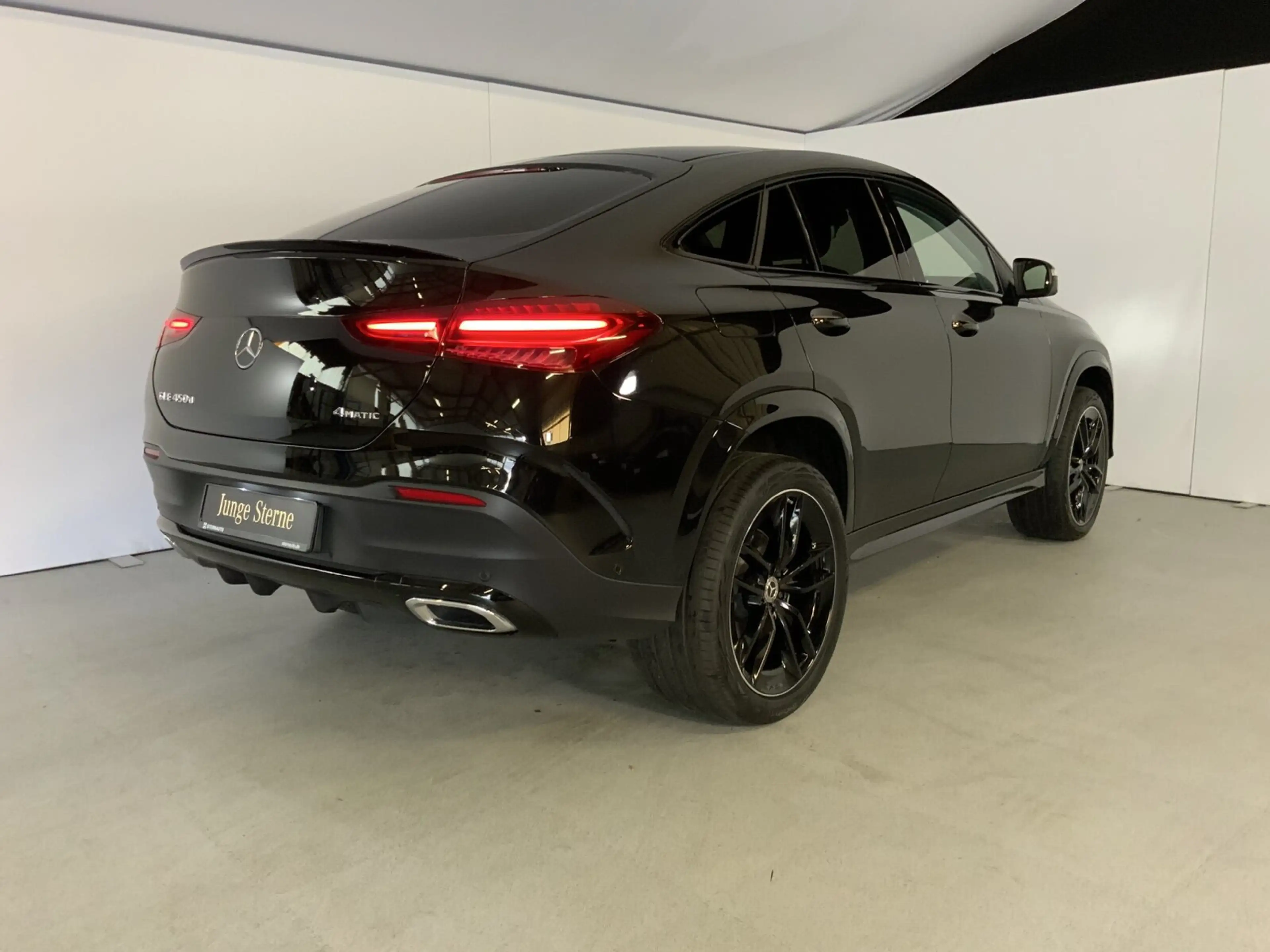 Mercedes-Benz GLE 450 GLE 450 d 4M Coupé AMG Night Pano AHK Standheiz — photo 5