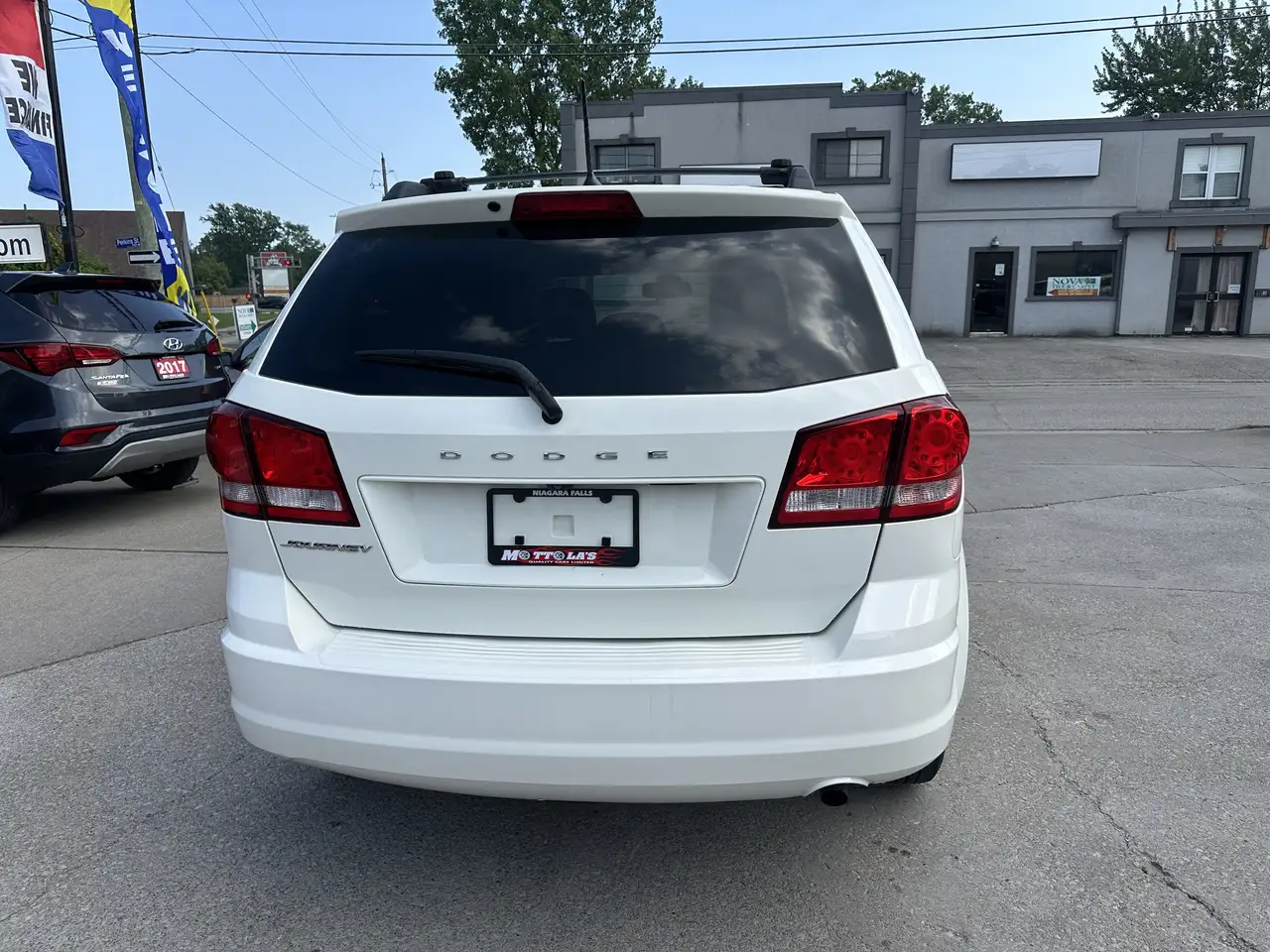 Dodge Journey снимка Dodge Journey