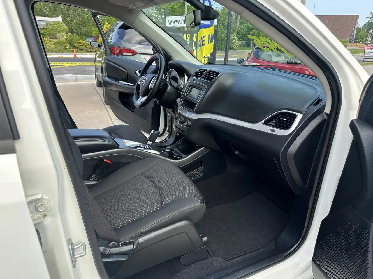 Dodge Journey снимка Dodge Journey