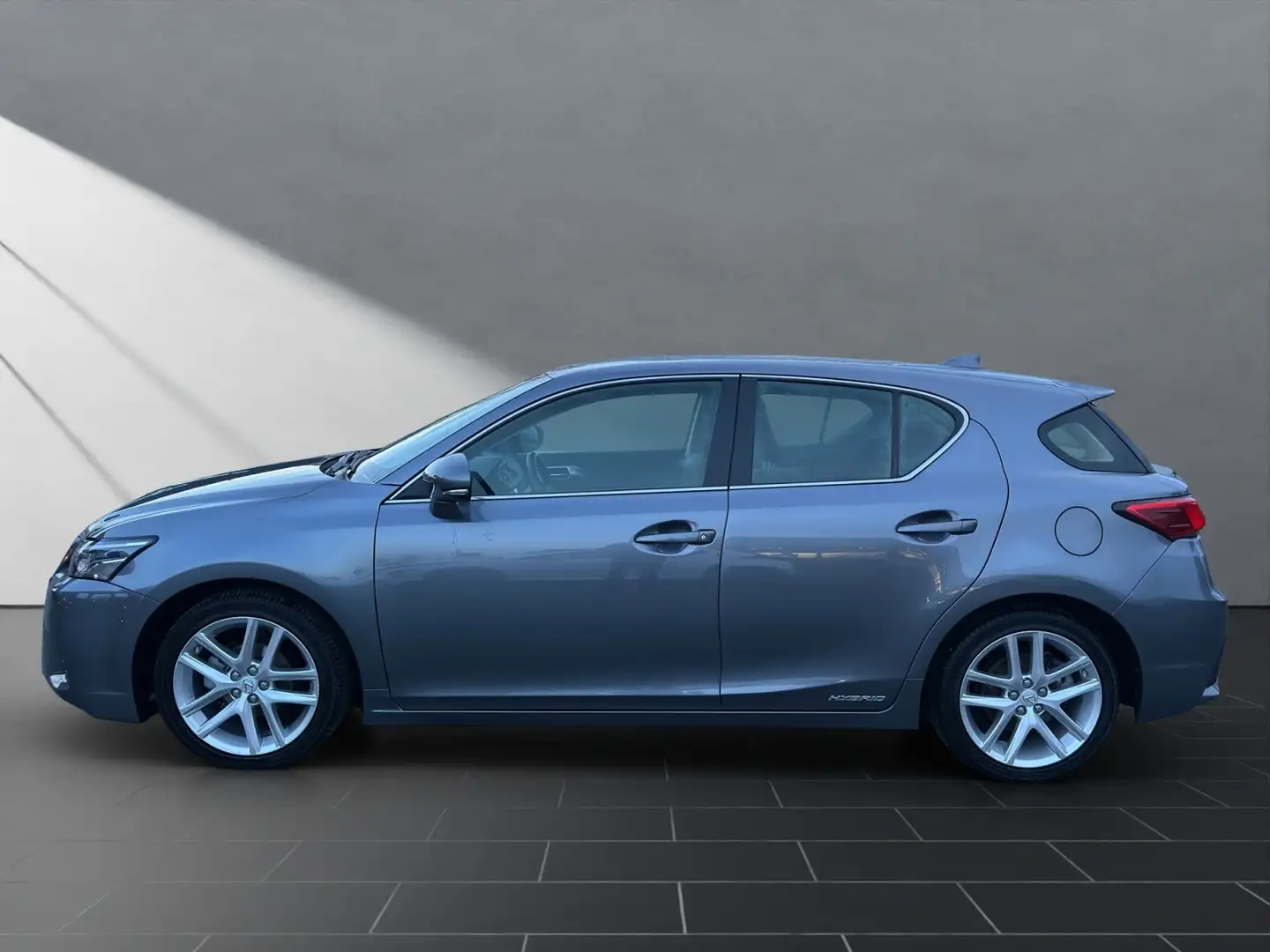Lexus CT 200h AMAZING*PDC*SHZ* 15J-GARANTIE Grau - 2