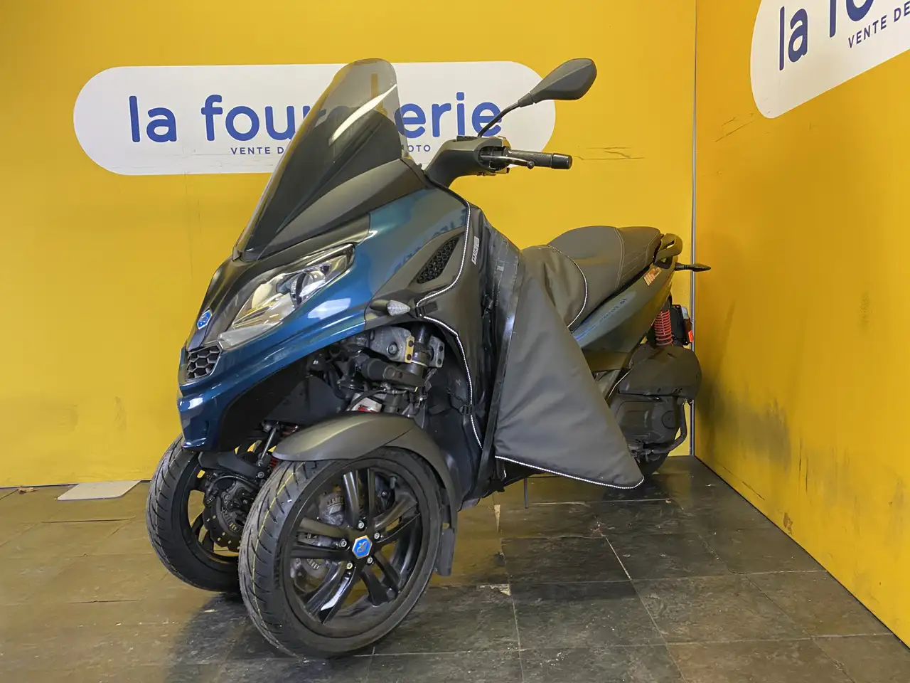 Piaggio MP3 300