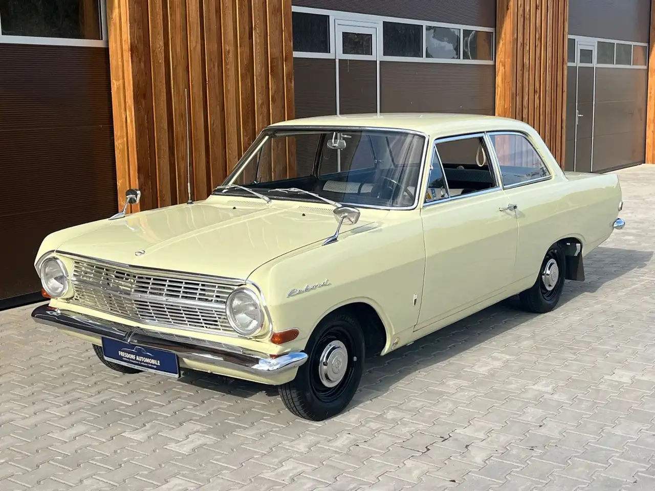 Opel Rekord A Olympia, Sitzbank, Lenkradschaltung, foto 3