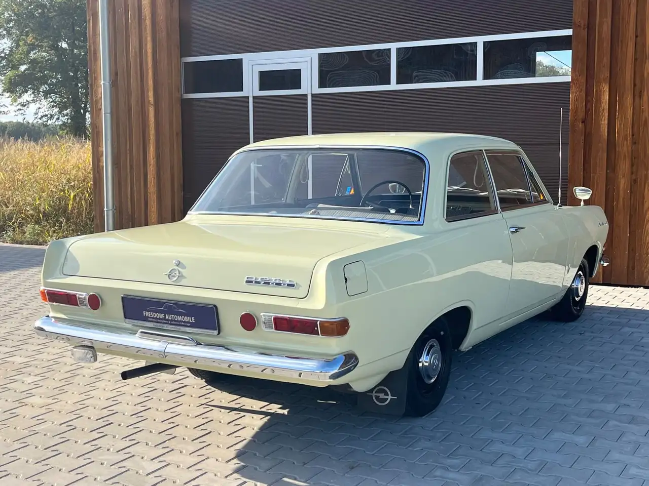 Opel Rekord A Olympia, Sitzbank, Lenkradschaltung, foto 2