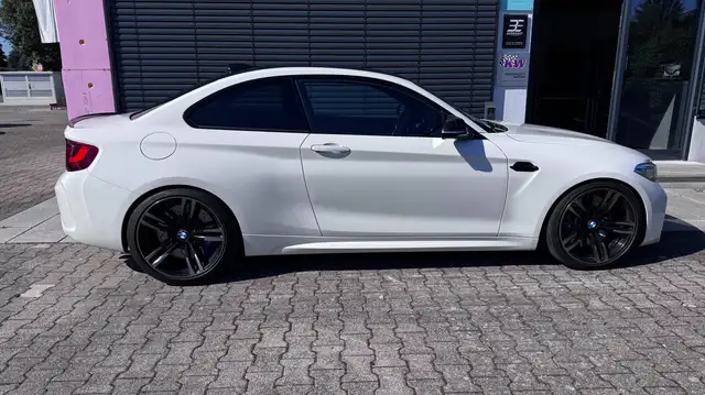 BMW M2 view 10
