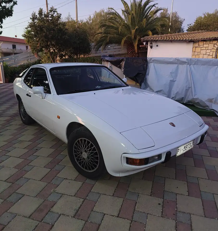 Porsche 924 2.0, foto 1