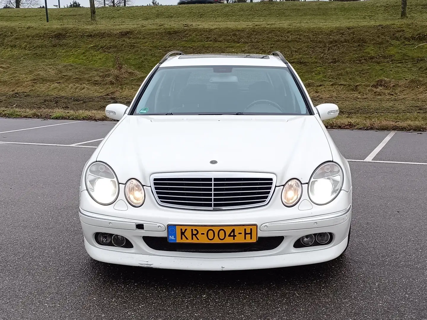 Mercedes-Benz E 500 E 500 Elegance Bílá - 2