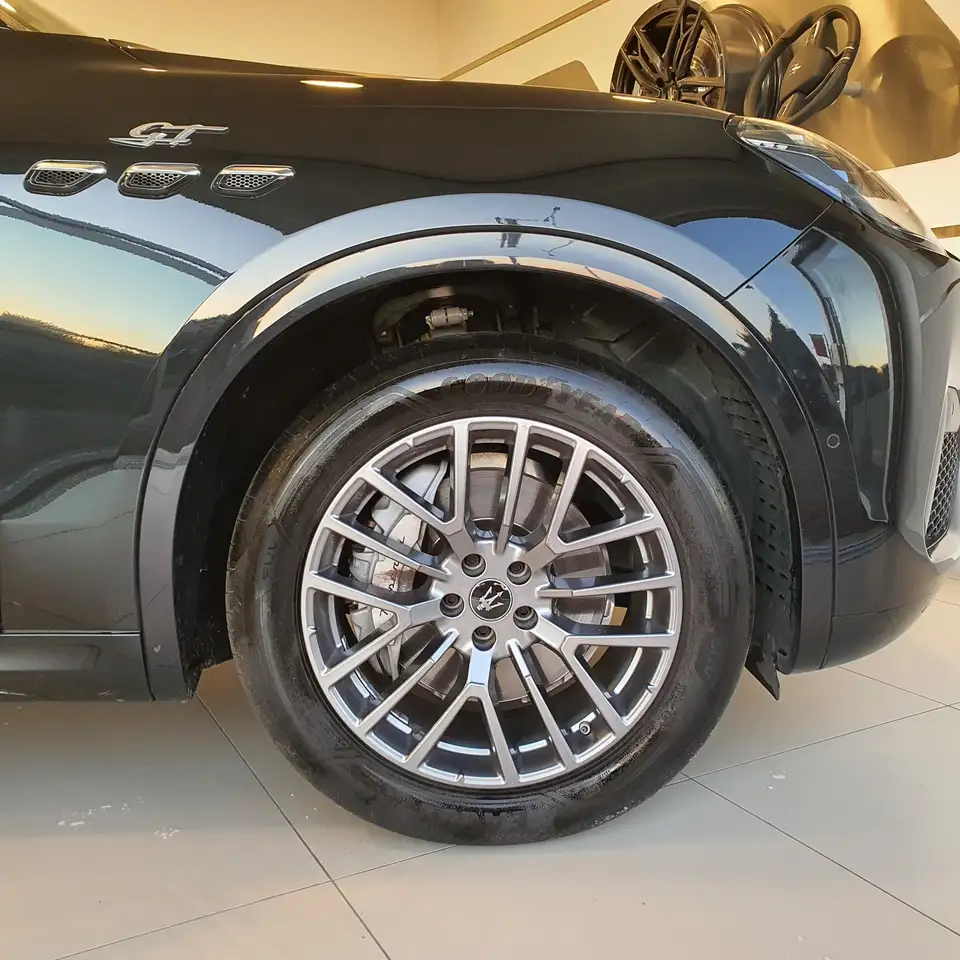 Maserati Grecale 2023
