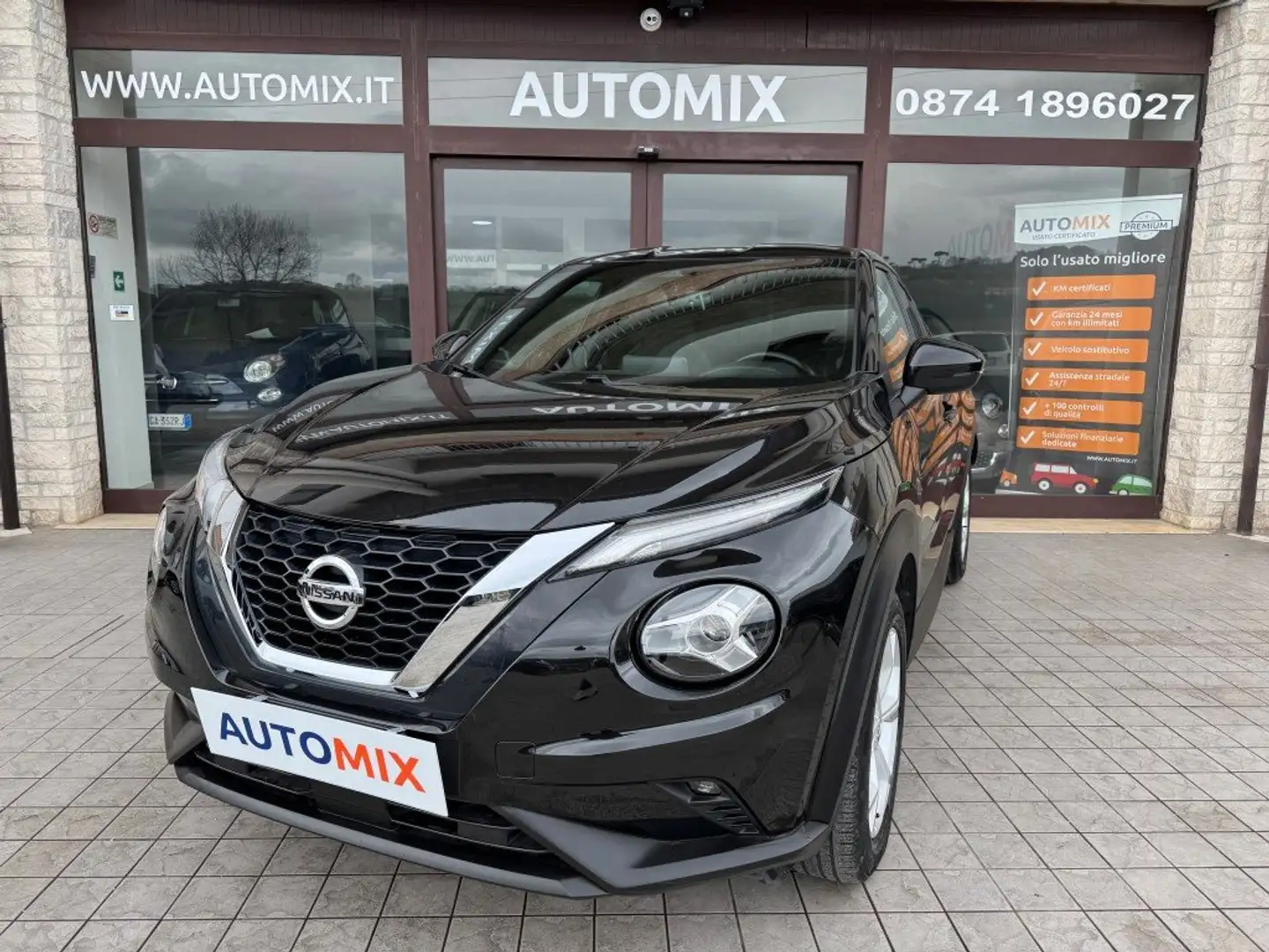 Nissan Juke 1.0 dig-t N-Connecta 114cv Negro - 1