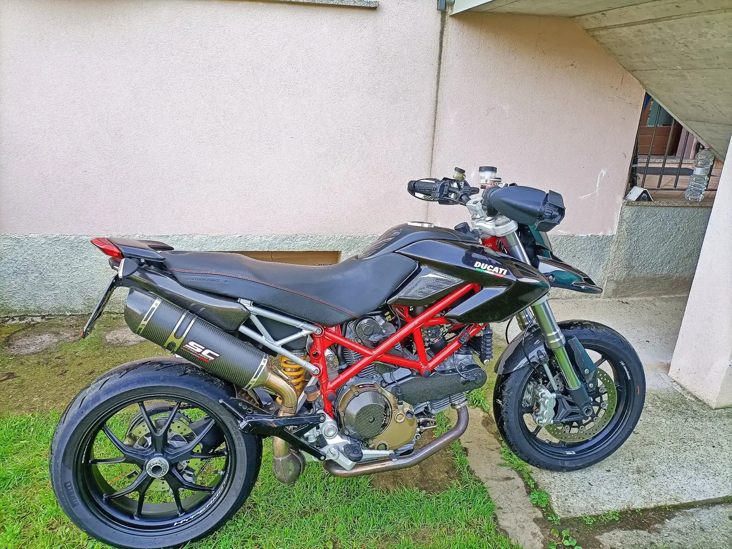 Ducati Hypermotard 1100 Чорний - 2