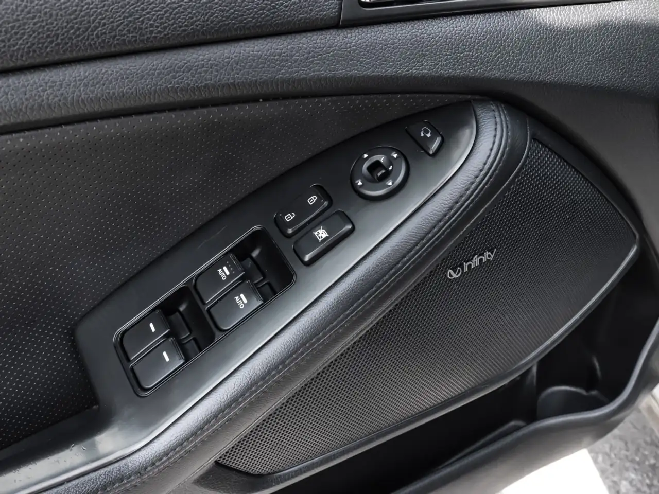 Kia Optima снимка Kia Optima