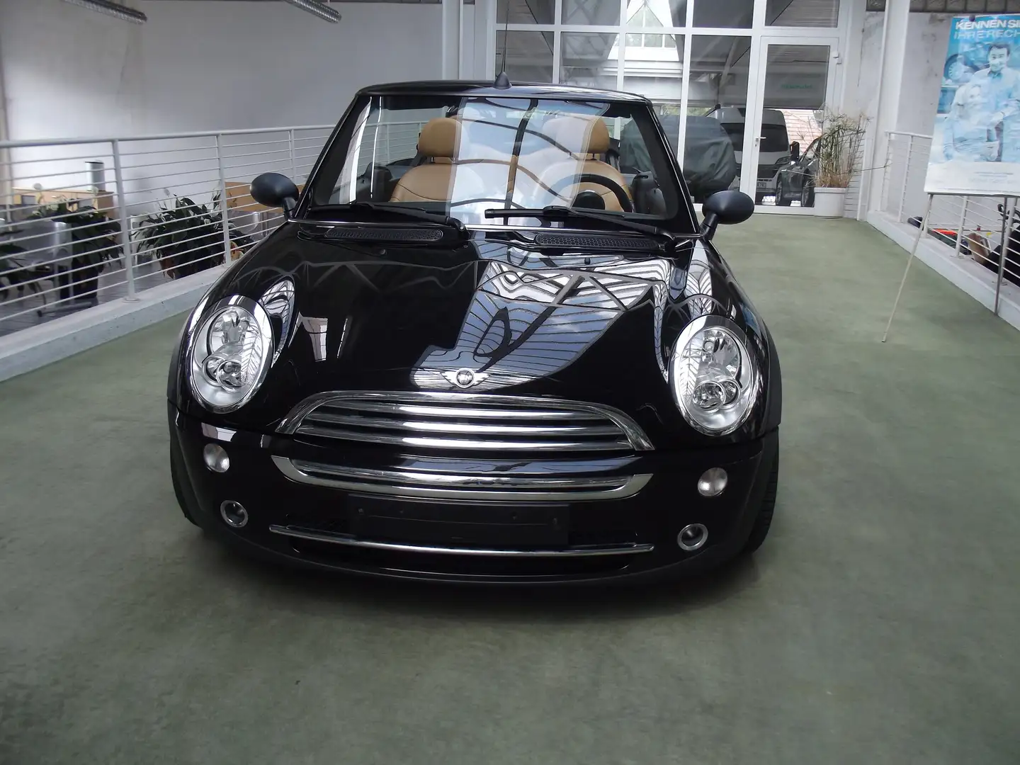 MINI One Cabrio One Noir - 1