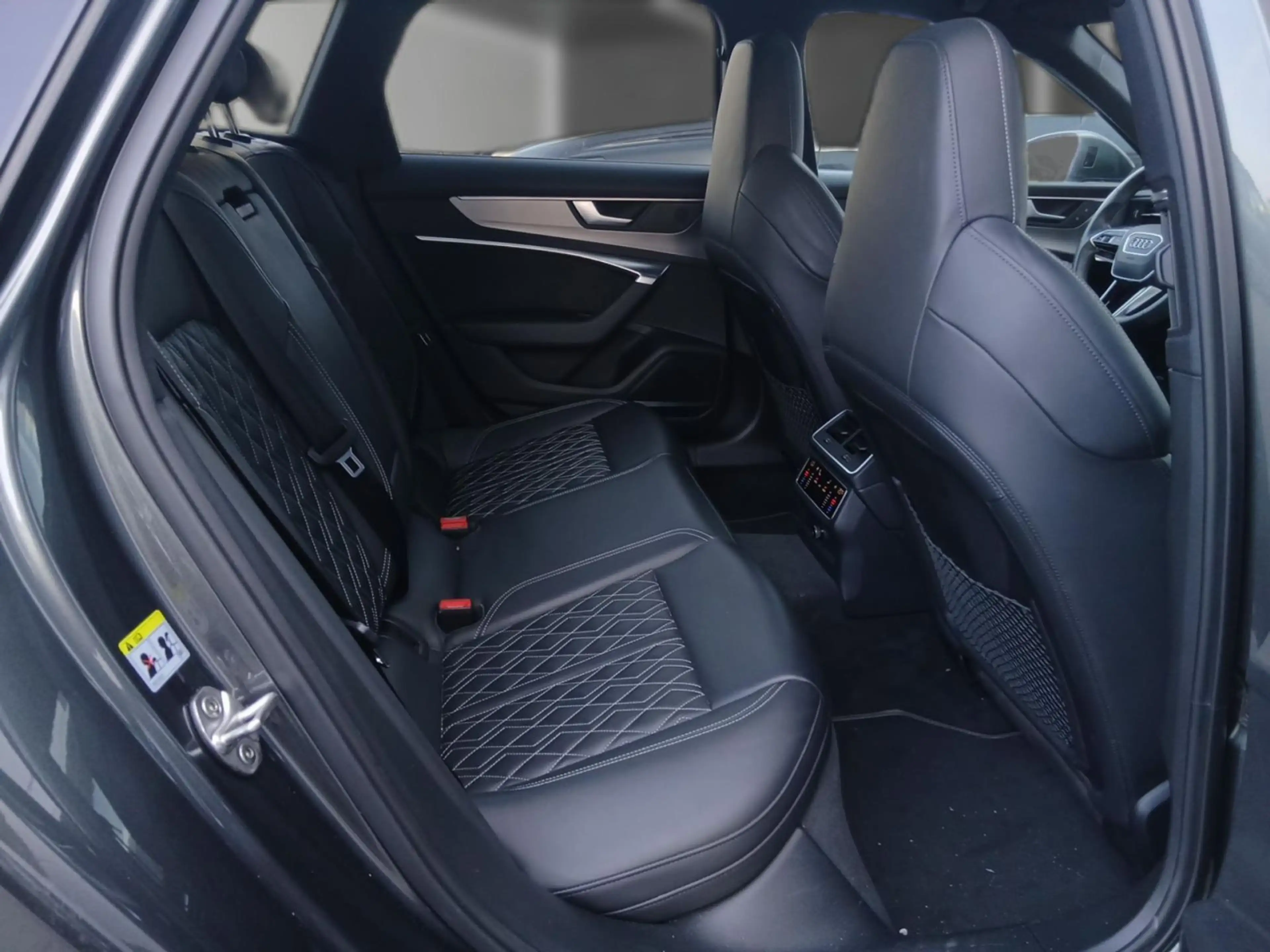 Audi S6 *PANO*HD-MATRIX*360°*B&O*Opt.-Schwarz* — photo 10