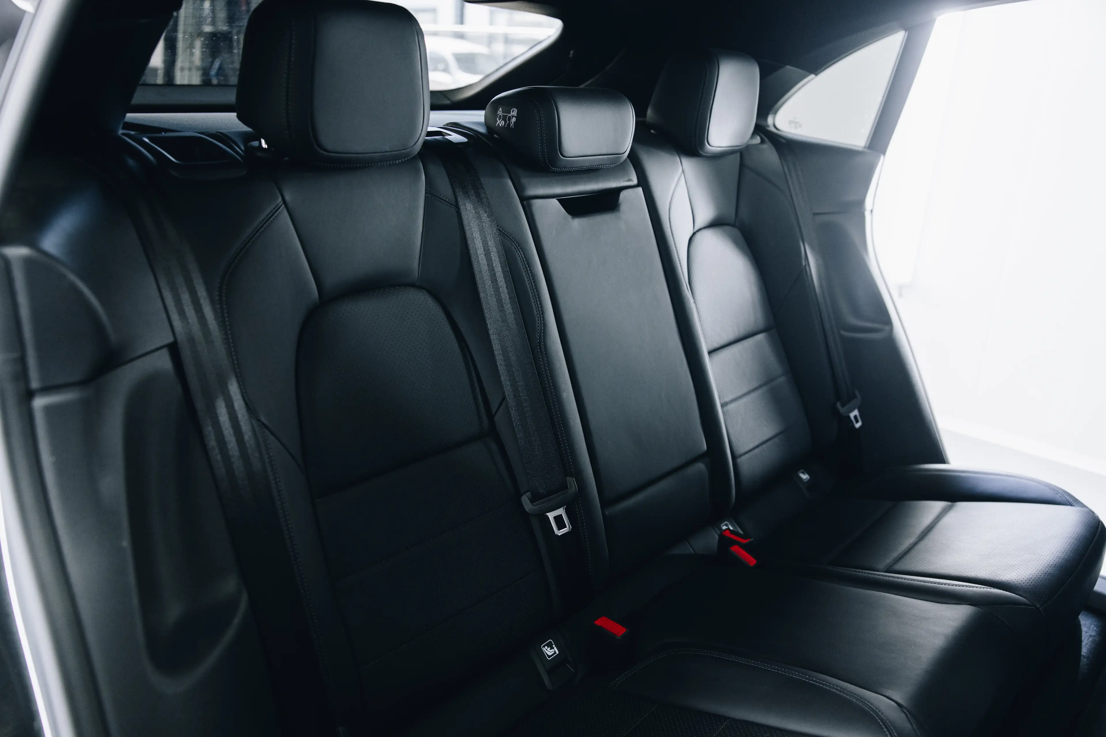 Porsche Macan 4 Electric Pano BOSE Sport Sound Zetelventilatie — photo 14
