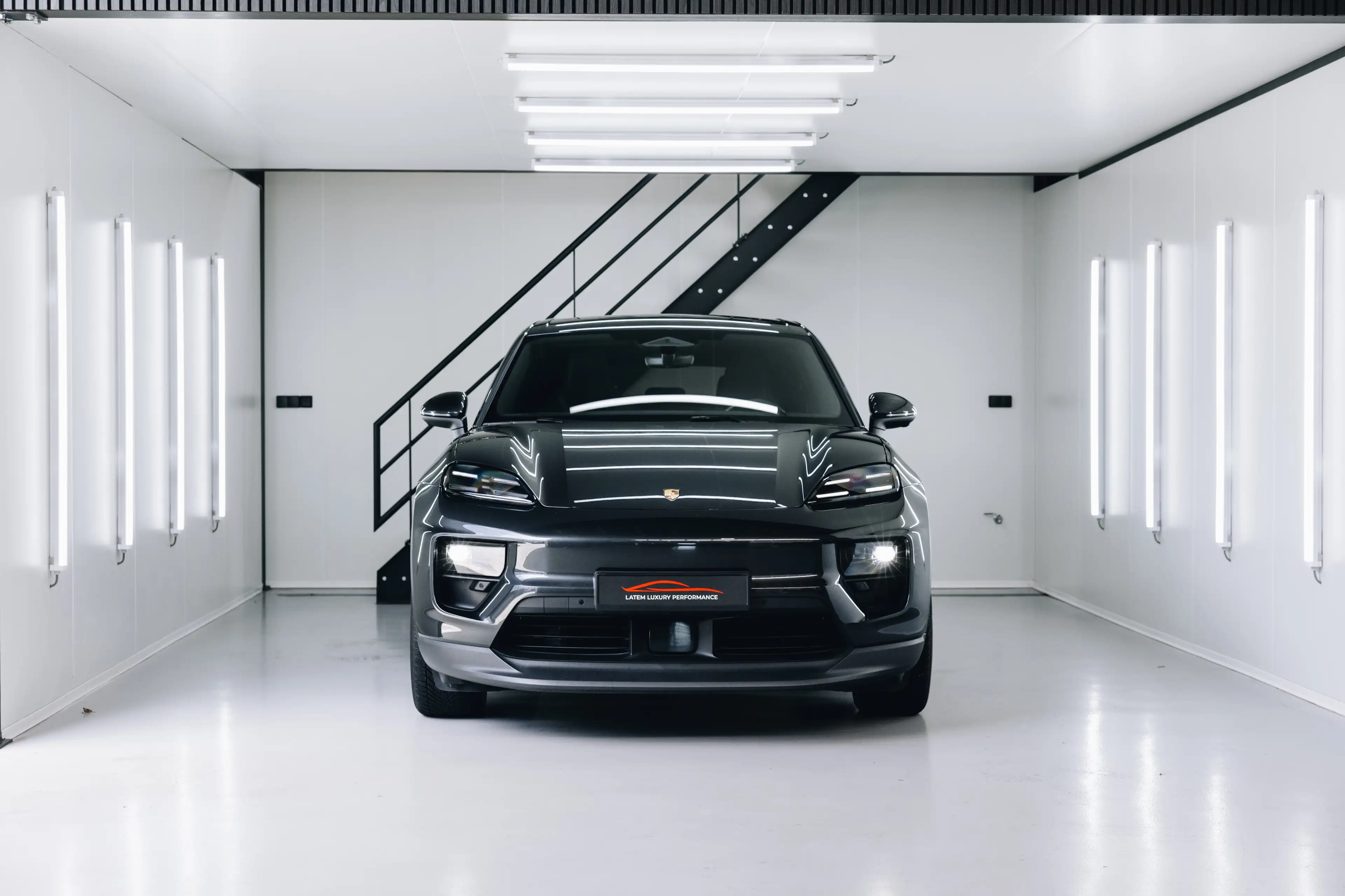 Porsche Macan 4 Electric Pano BOSE Sport Sound Zetelventilatie — photo 2