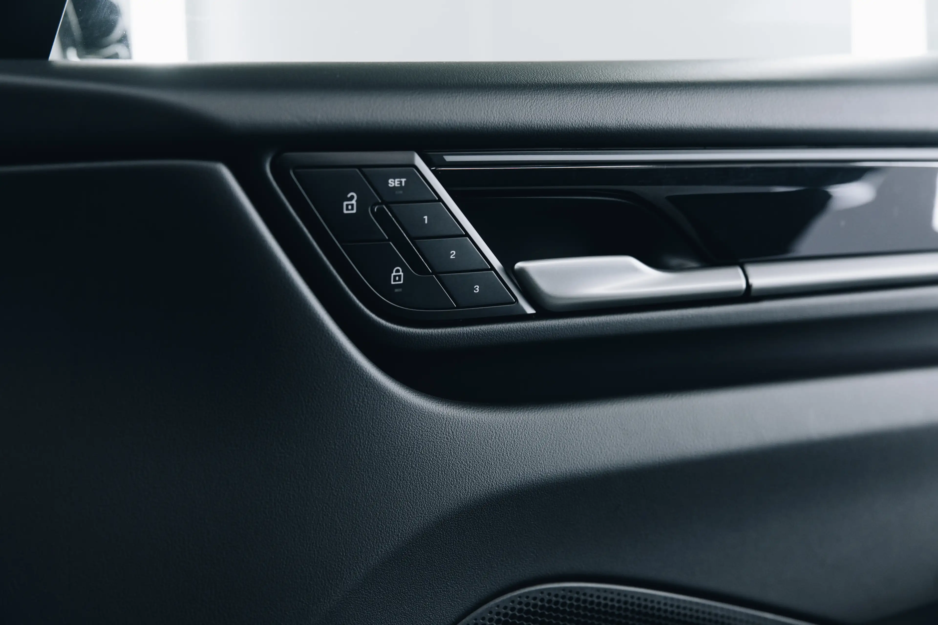 Porsche Macan 4 Electric Pano BOSE Sport Sound Zetelventilatie — photo 12