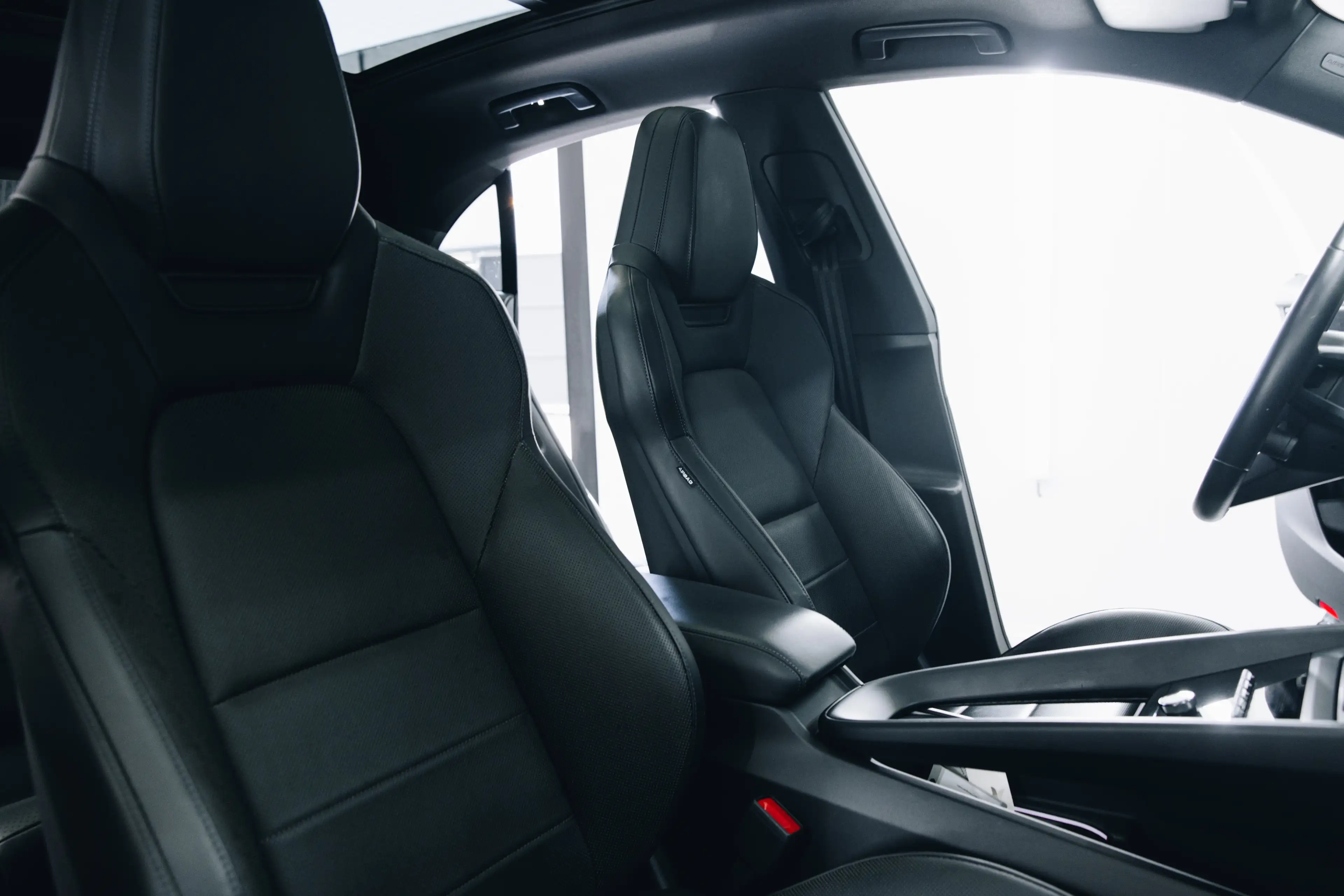 Porsche Macan 4 Electric Pano BOSE Sport Sound Zetelventilatie — photo 7