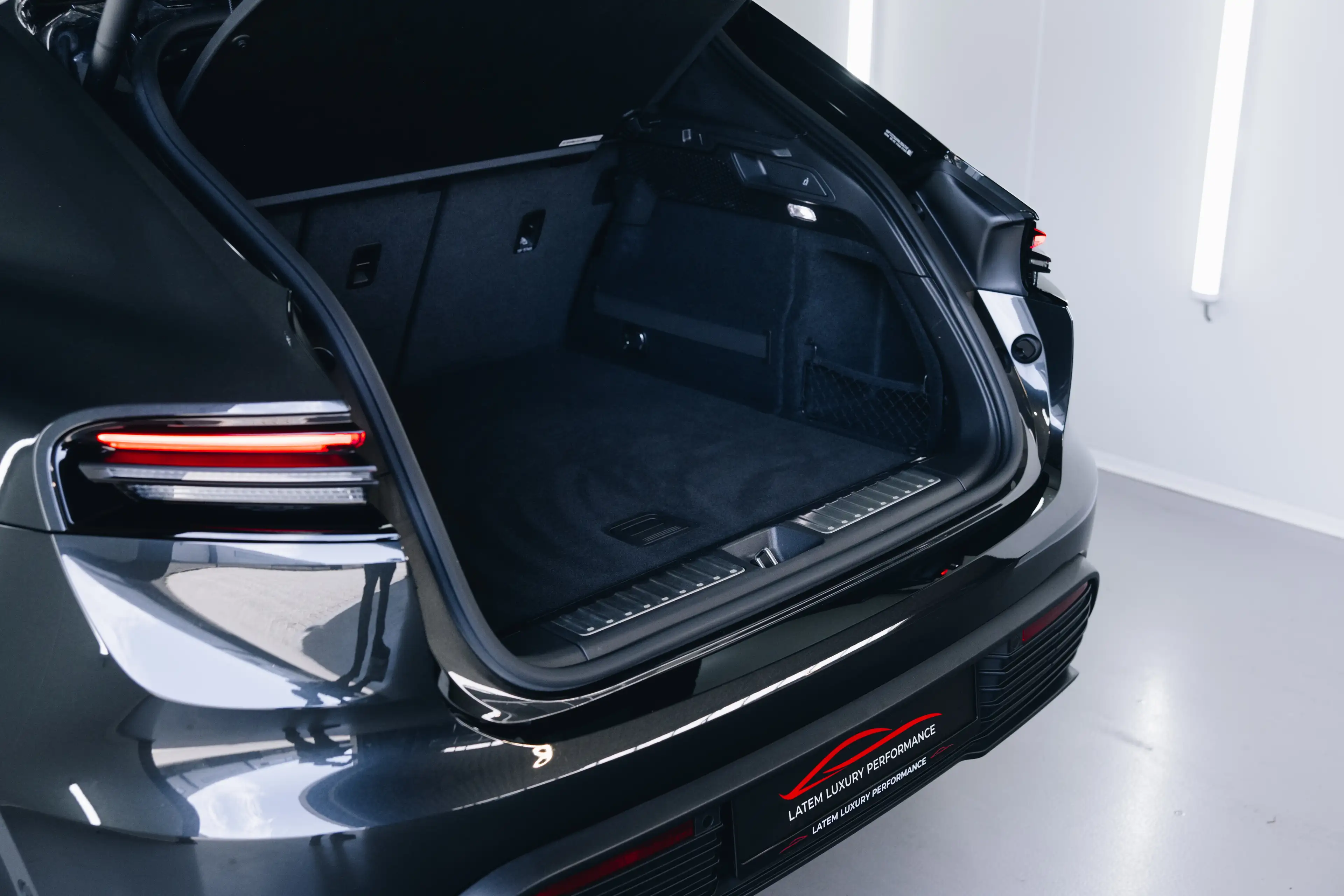 Porsche Macan 4 Electric Pano BOSE Sport Sound Zetelventilatie — photo 15