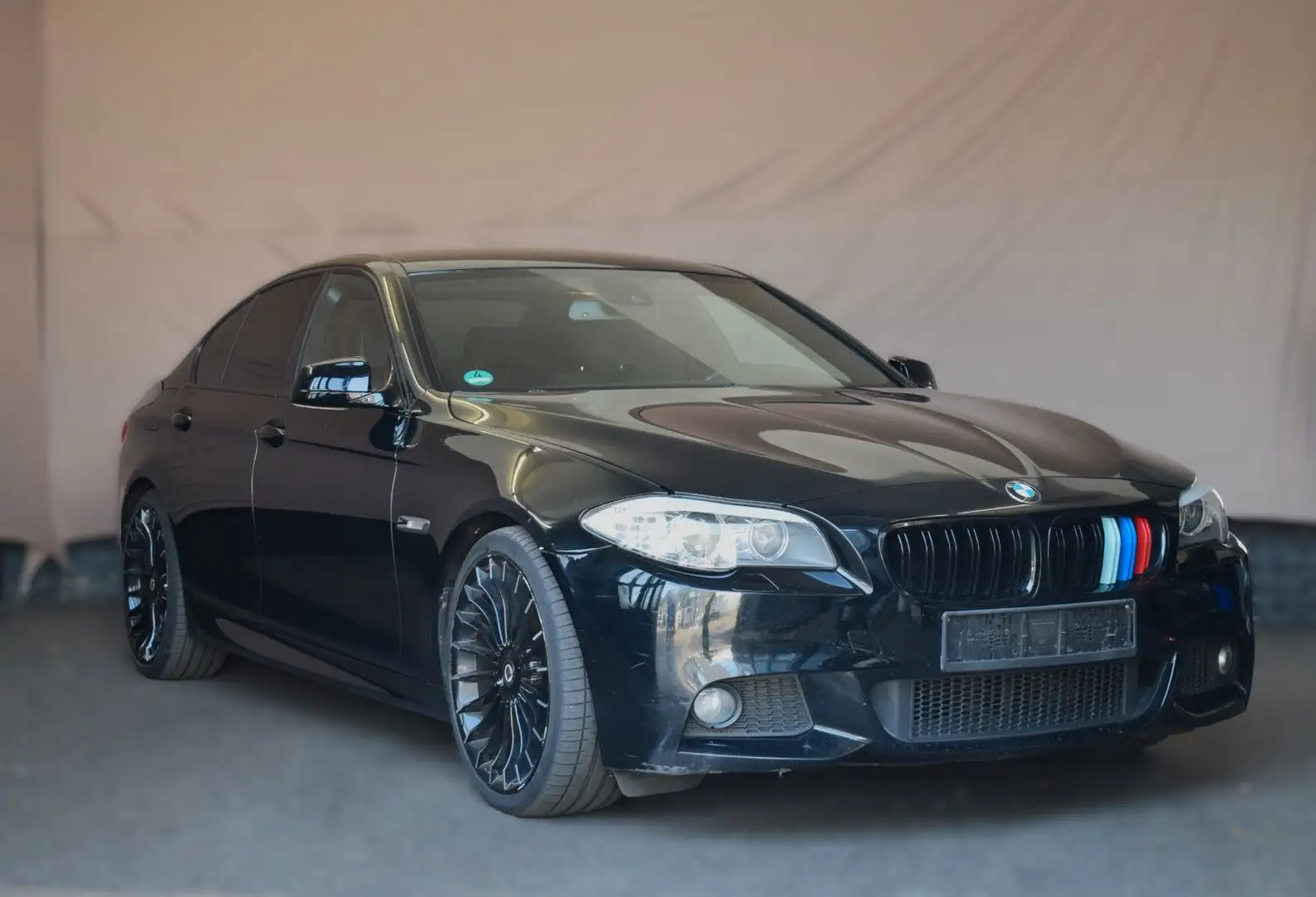 BMW 520 520d M-Paket HUD Navi Professional 20 Zoll Czarny - 2