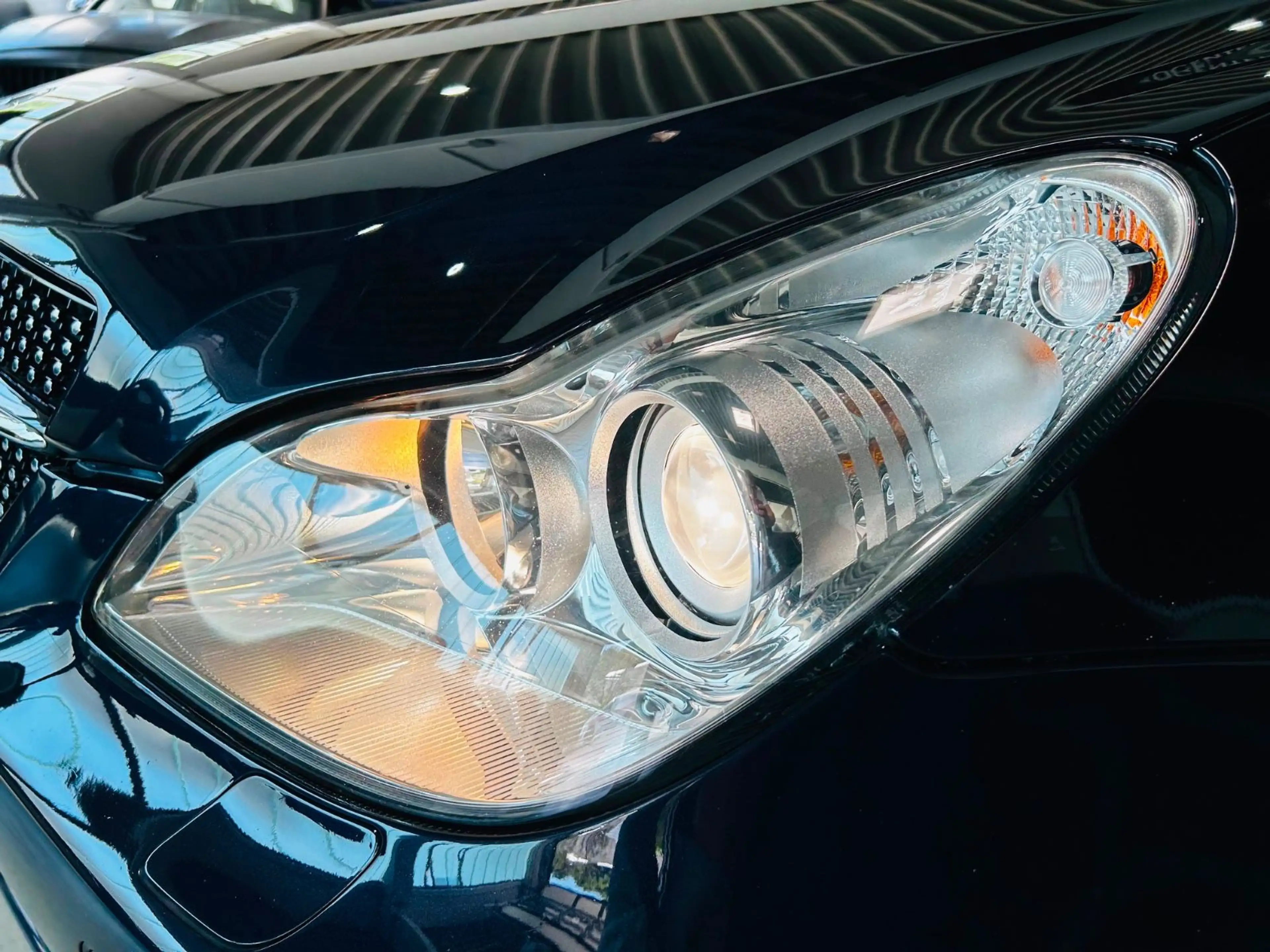 Mercedes-Benz CLS 63 AMG *Harman-Kardon*Sitzbelüftung*Schiebe. — photo 10