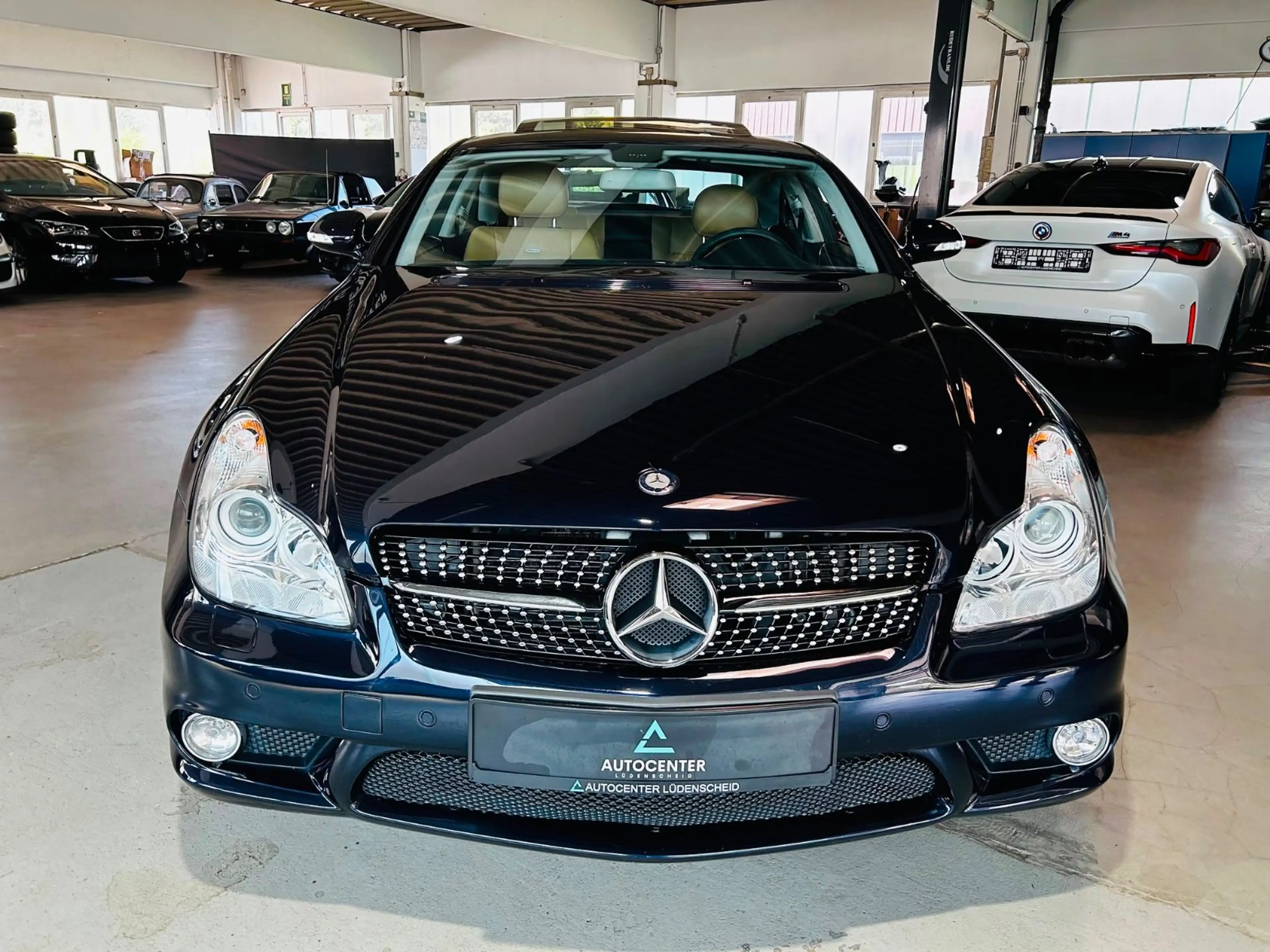 Mercedes-Benz CLS 63 AMG *Harman-Kardon*Sitzbelüftung*Schiebe. — photo 9
