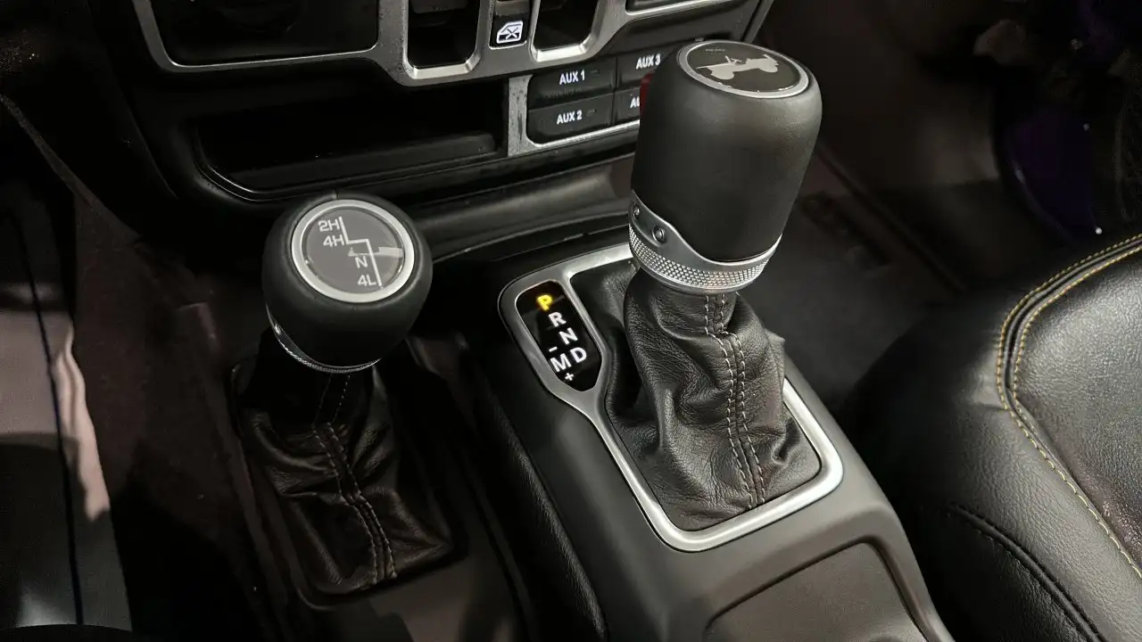 Jeep Wrangler снимка Jeep Wrangler