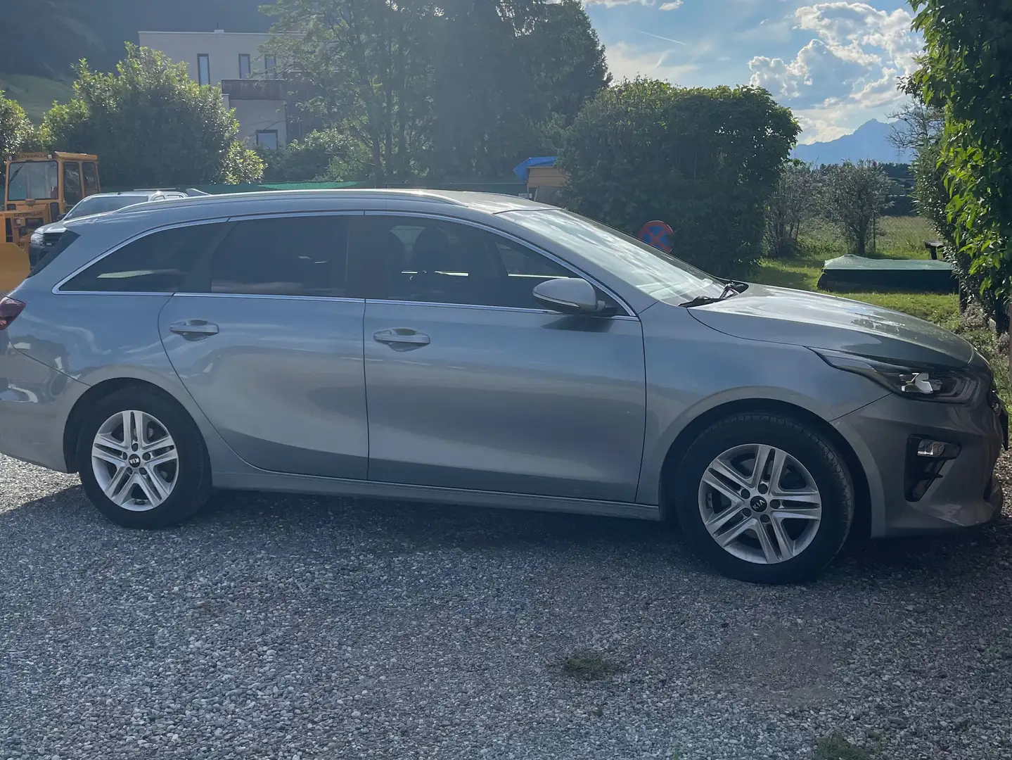 Kia Ceed SW / cee'd SW ceed SW 1,4 TGDI ISG Gold DCT Gold - 1