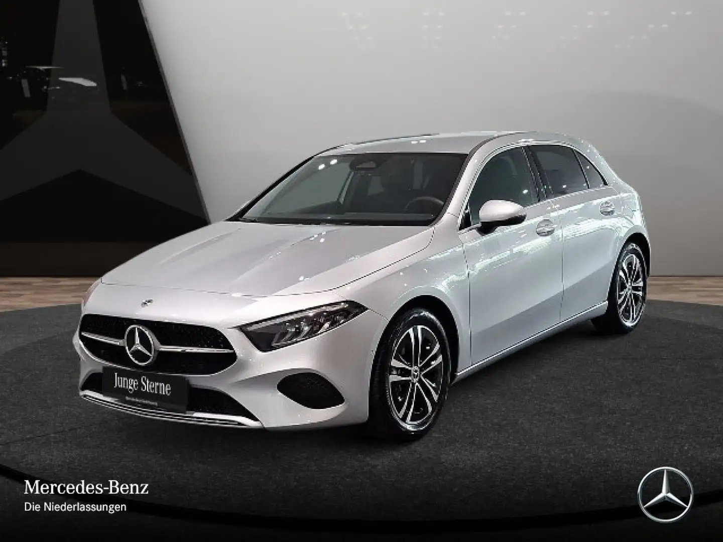 Mercedes-Benz A 200 PROGRESSIVE+LED+KAMERA+7G Silber - 2