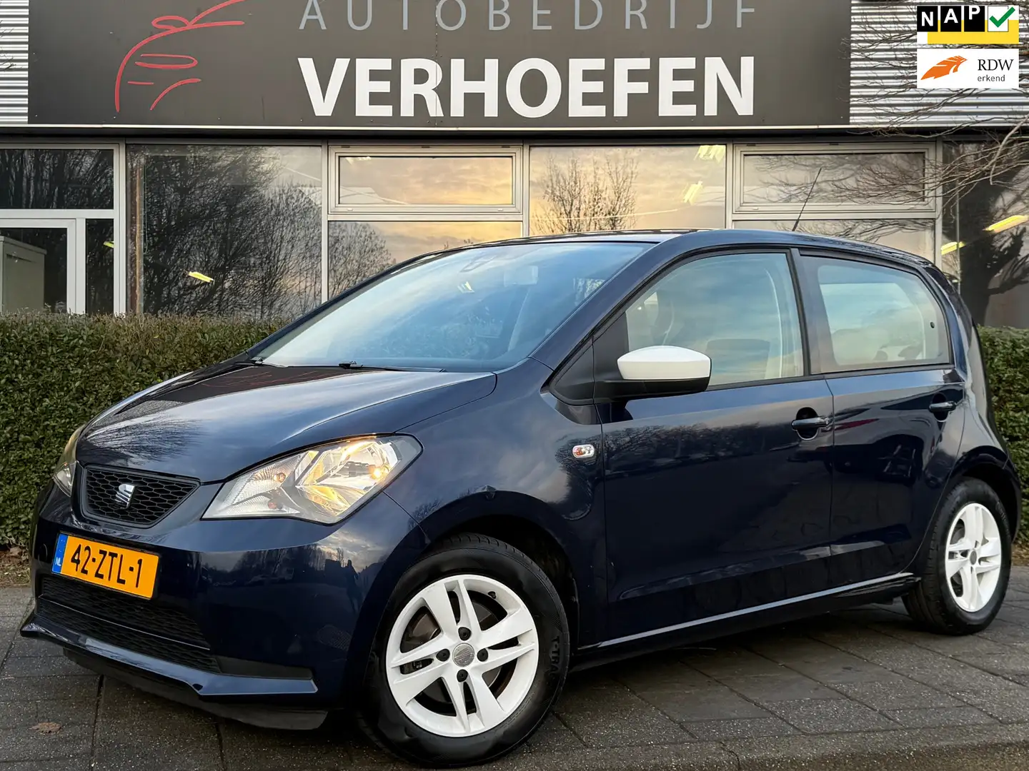 SEAT Mii 1.0 +Mii - DEALER ONDERHOUDEN - NAVIGATIE - 5 DERU Bleu - 1