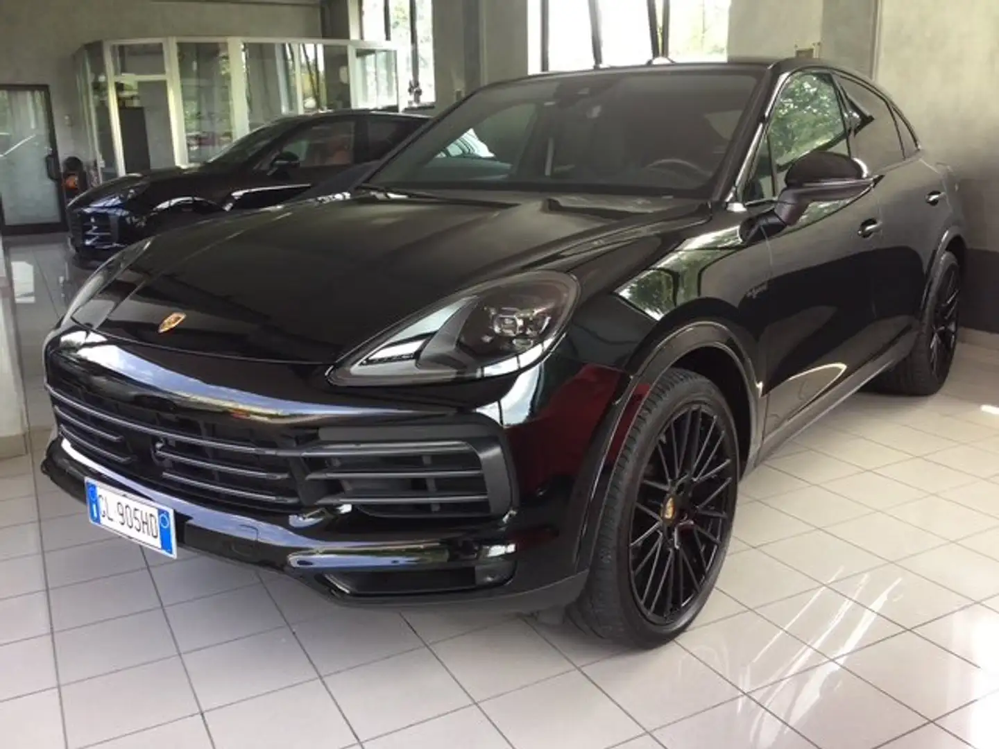 Porsche Cayenne Cayenne Coupe Coupe 3.0 E Hybrid 5p PLATINUM EDIT Nero - 2