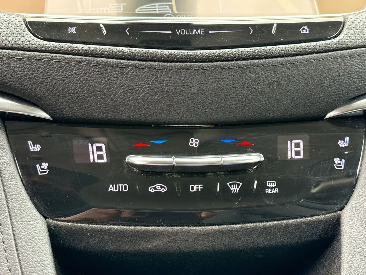 Cadillac XT5 снимка Cadillac XT5