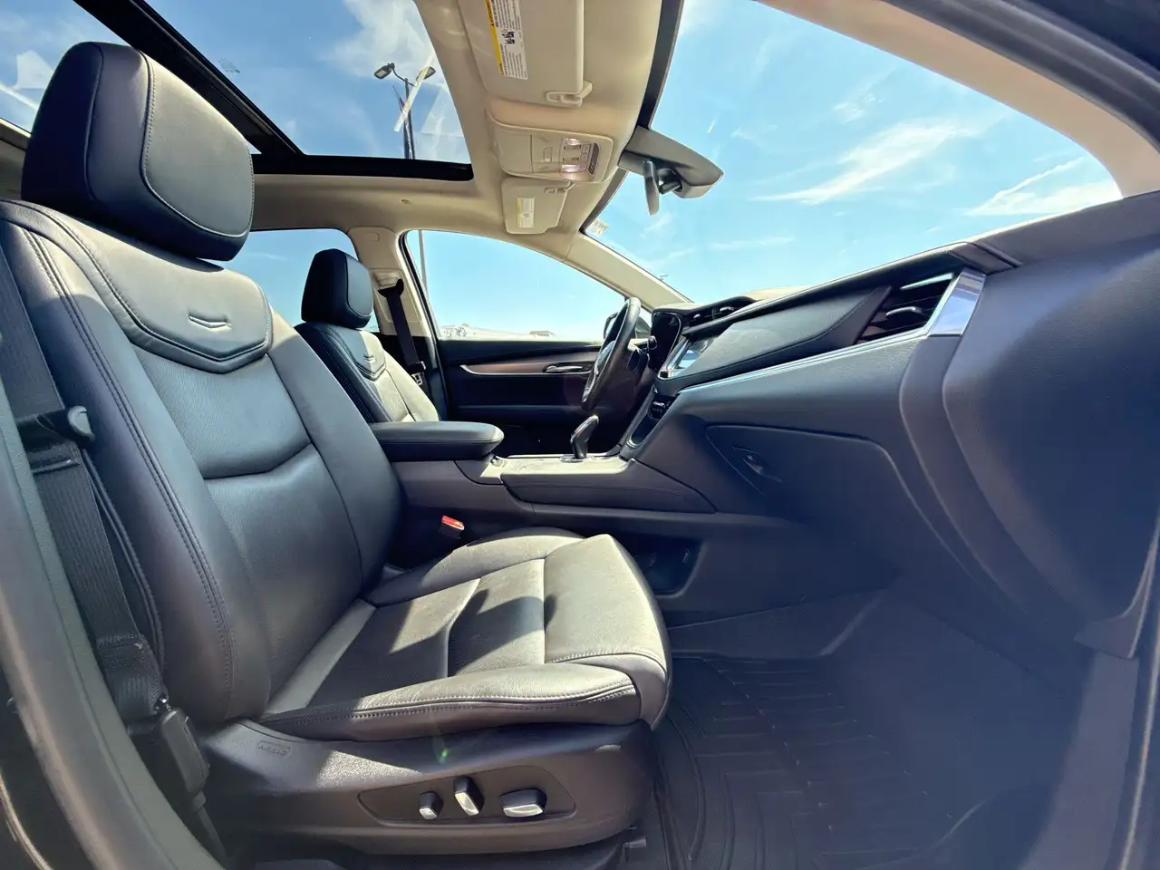 Cadillac XT5 снимка Cadillac XT5
