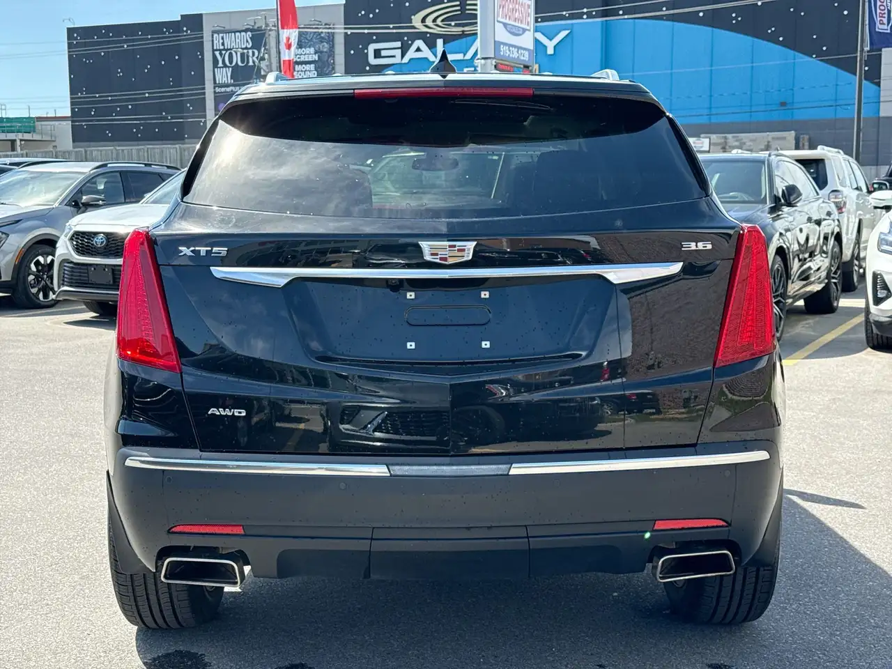 Cadillac XT5 снимка Cadillac XT5