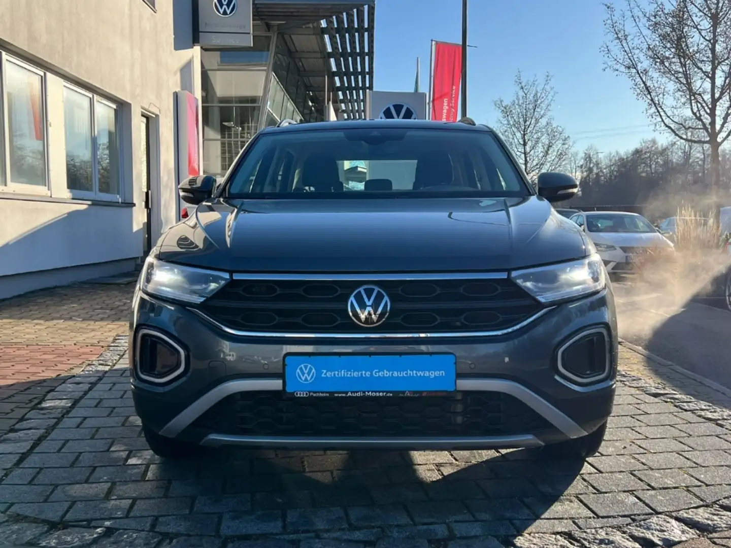 Volkswagen T-Roc Life 2.0TDI  Navi*APP*LED*ACC*IQ+BlindSpot!!! Grau - 2