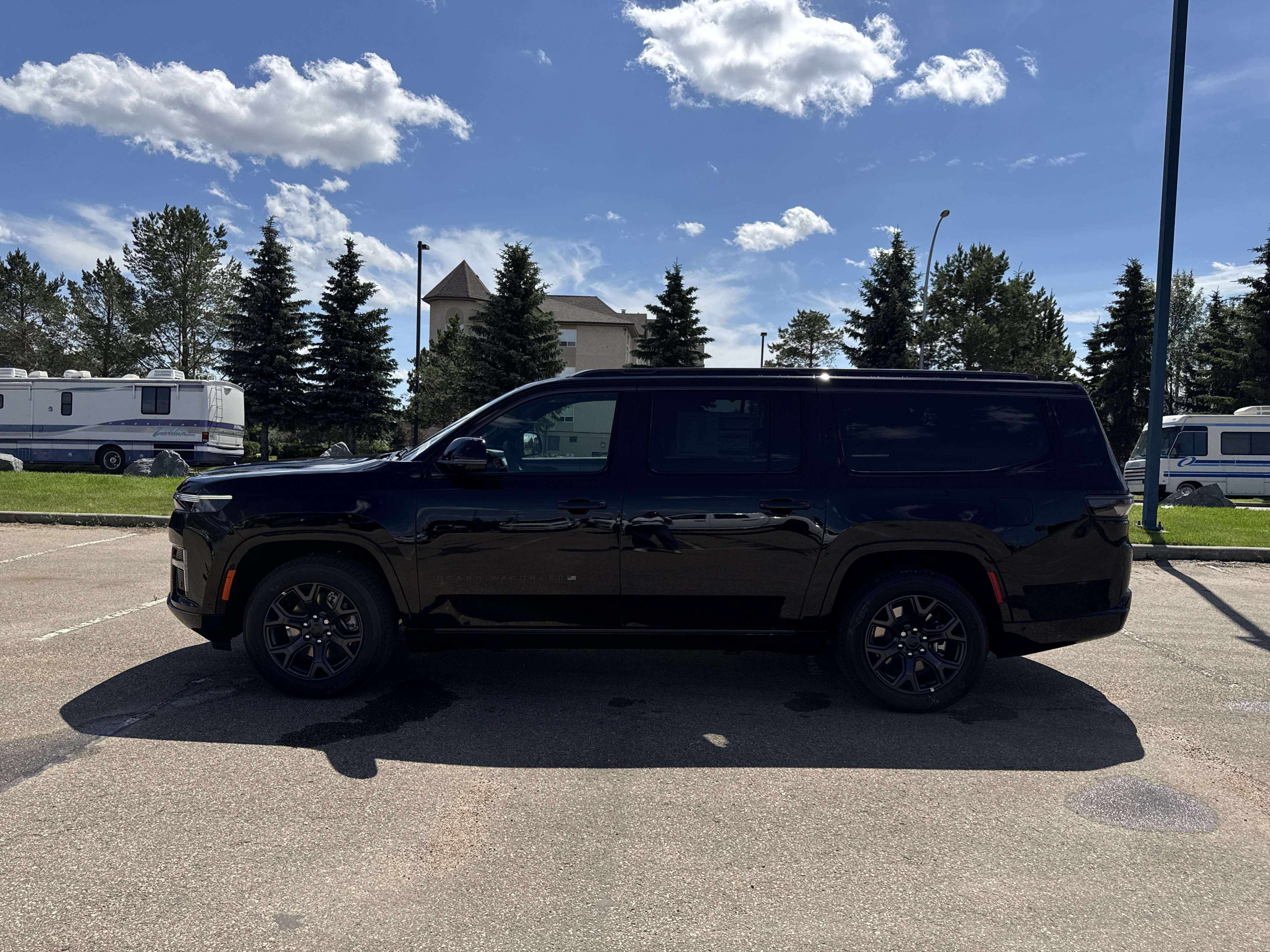 2026 Jeep Grand Wagoneer L
