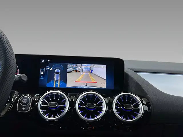 Mercedes-Benz Gla Class view 11