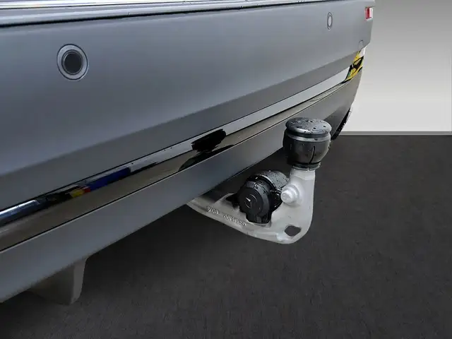 Mercedes-Benz Gla Class view 12