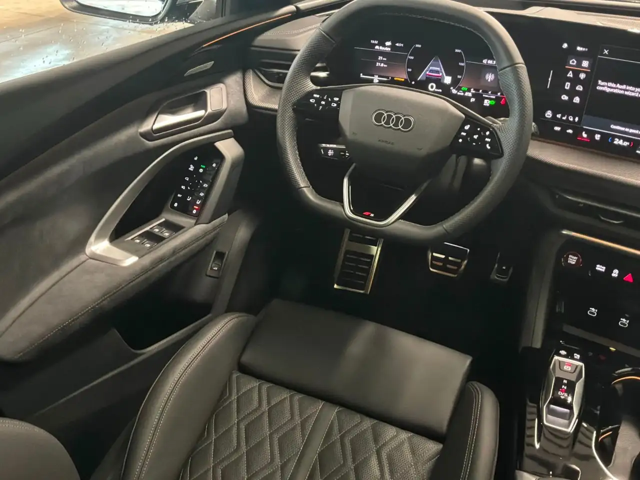Audi SQ5 снимка Audi SQ5