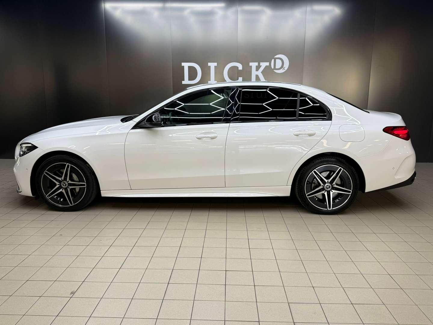 Mercedes Classe C 300 AMG Line - - Joinsteer - #2