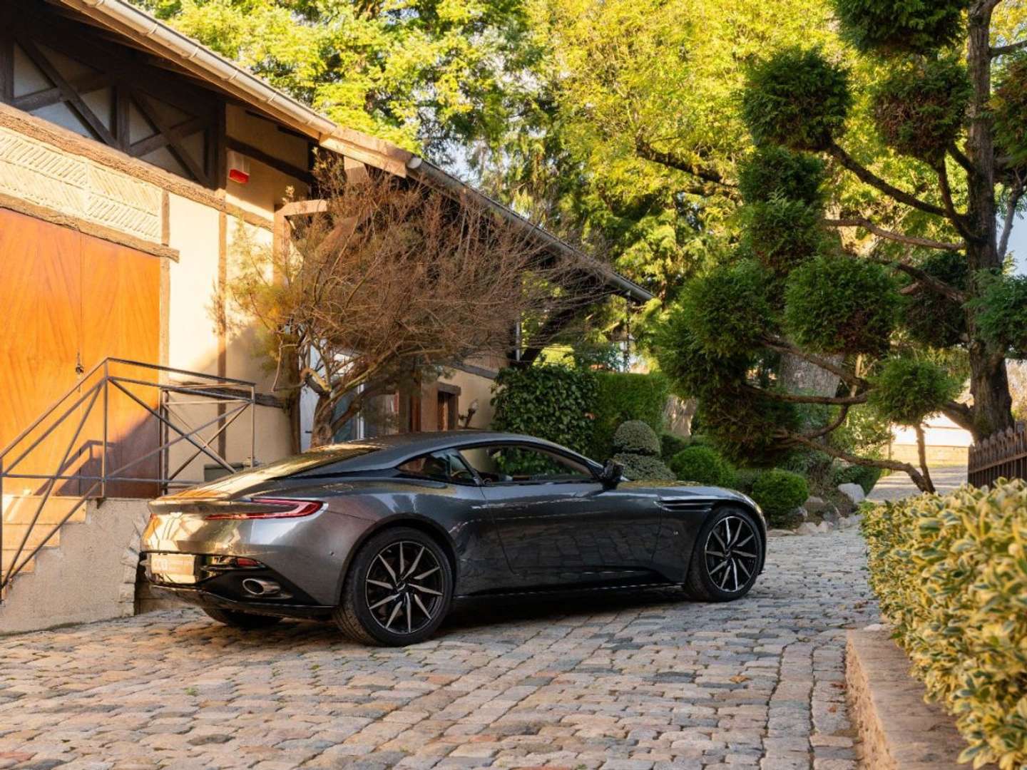 Aston Martin DB11 V12 Launch Edition -  - Joinsteer - #2