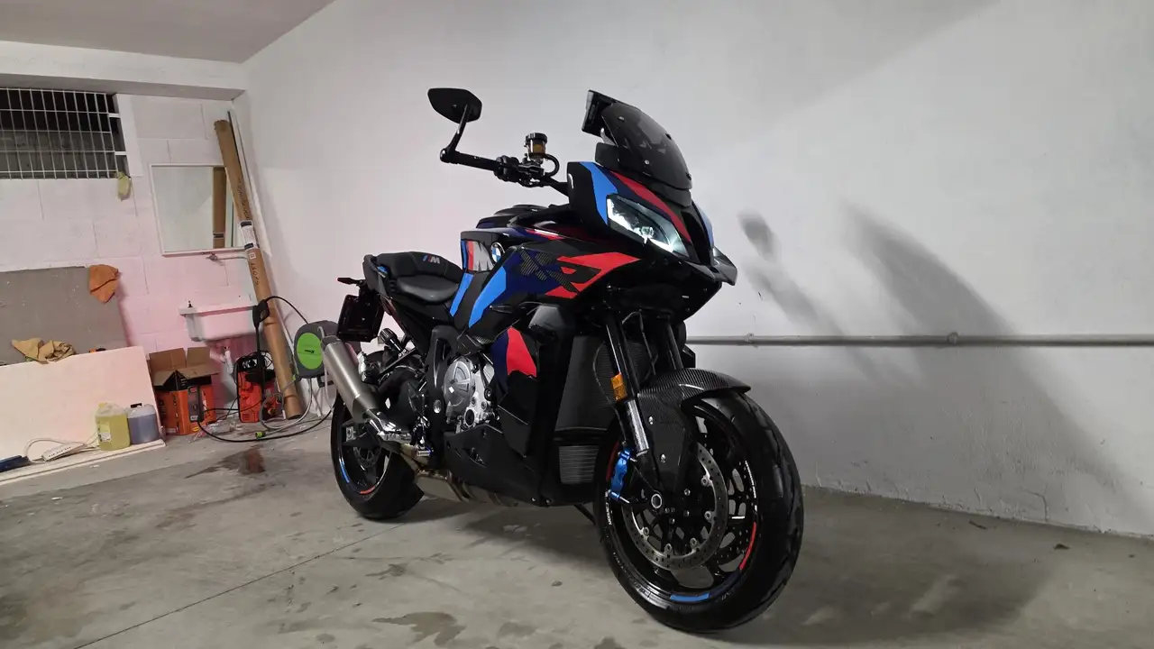 BMW M 1000 XR