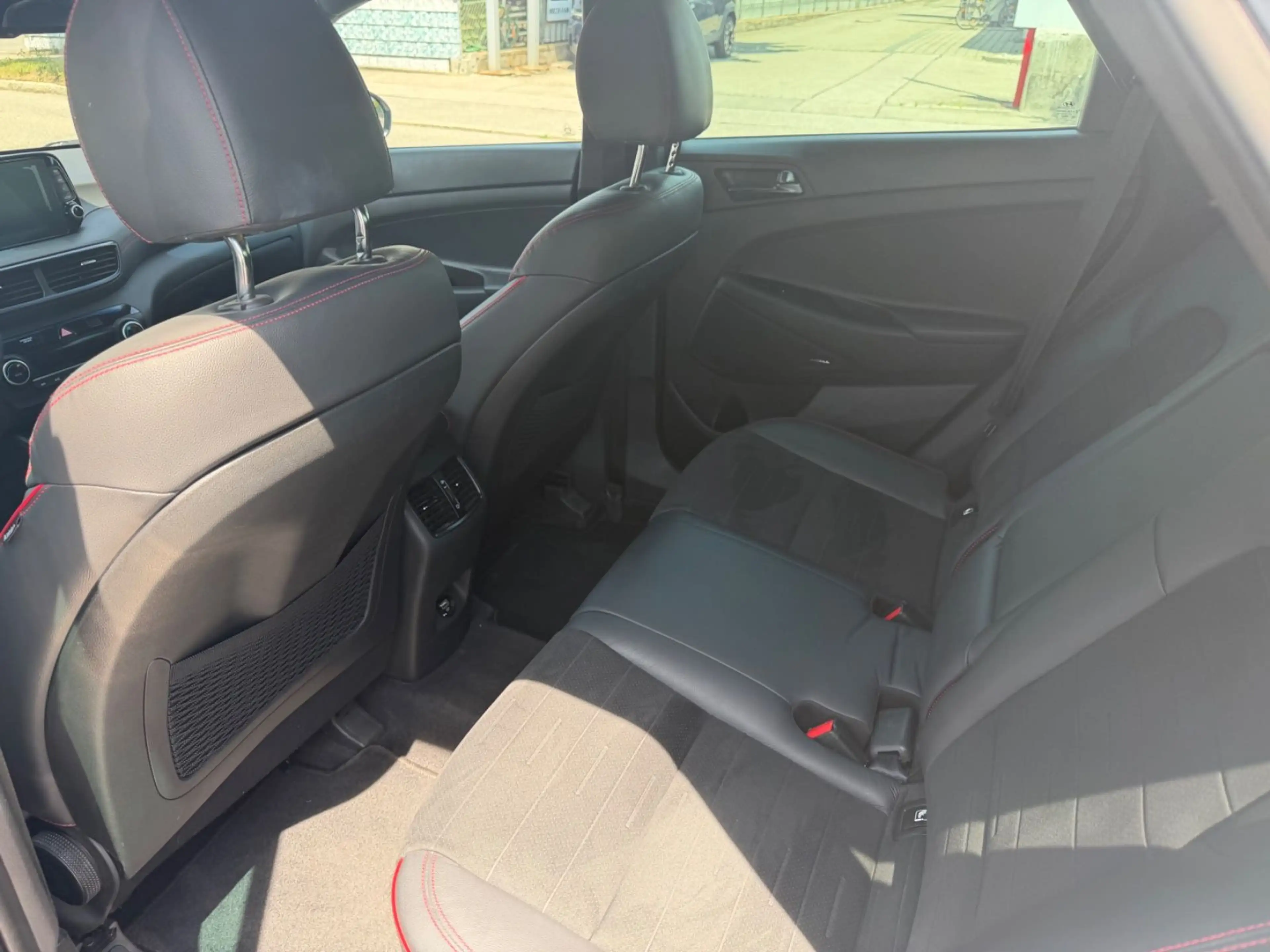 Hyundai TUCSON 1.6 T-GDI N Line 4WD — photo 9